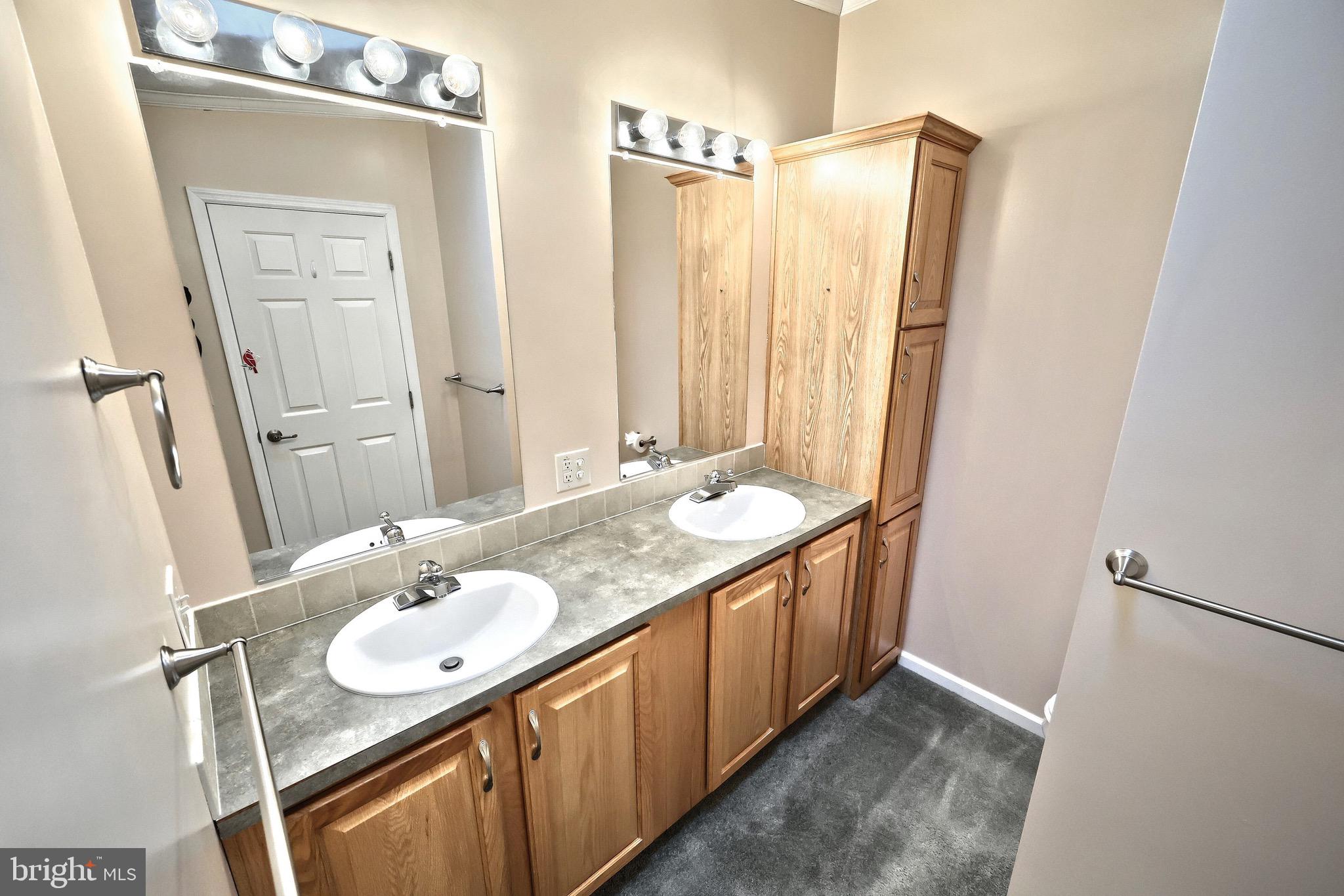 PINE RUN RETIREMENT COMMUNITY - Residential