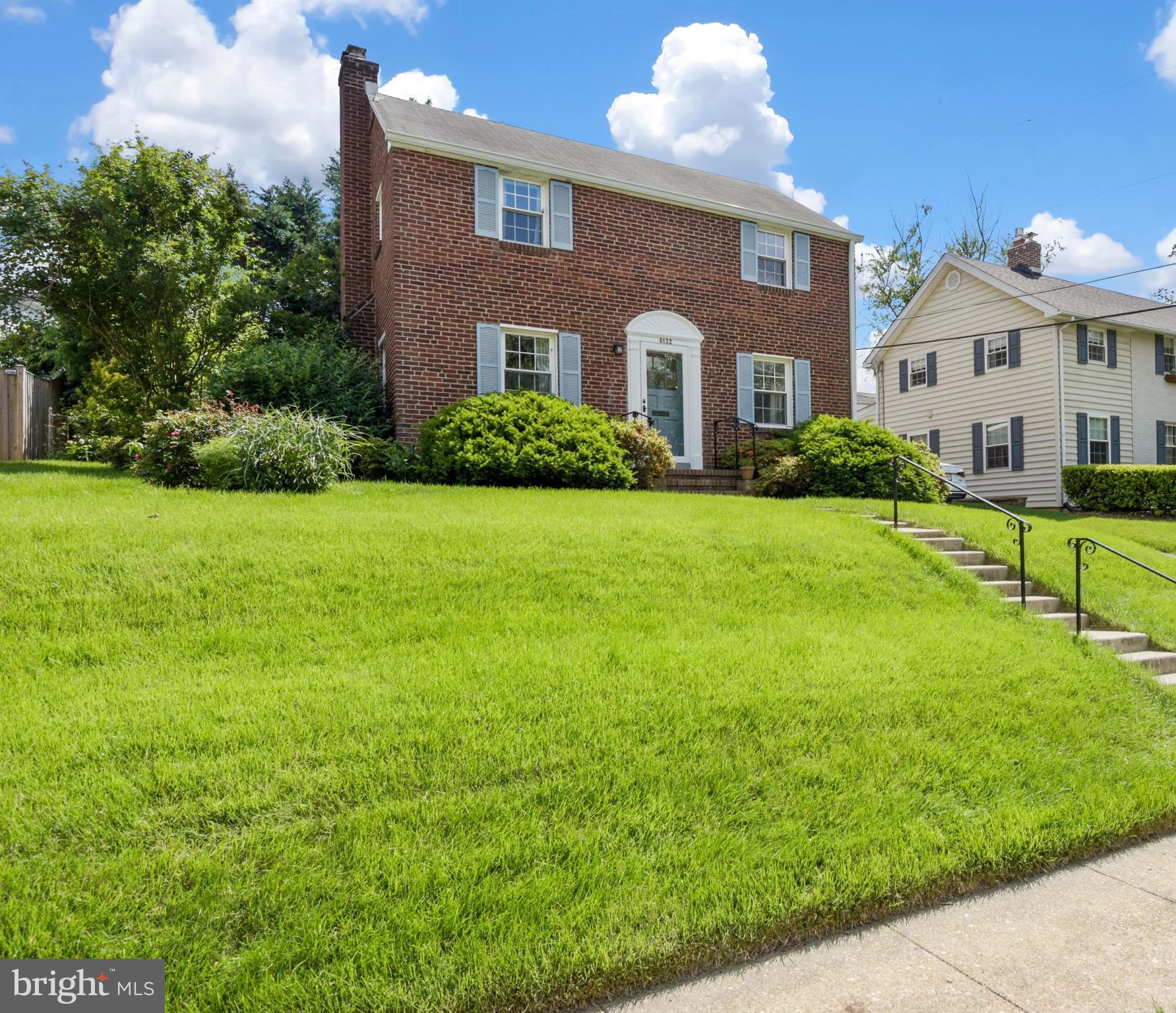 MADISON MANOR - Residential