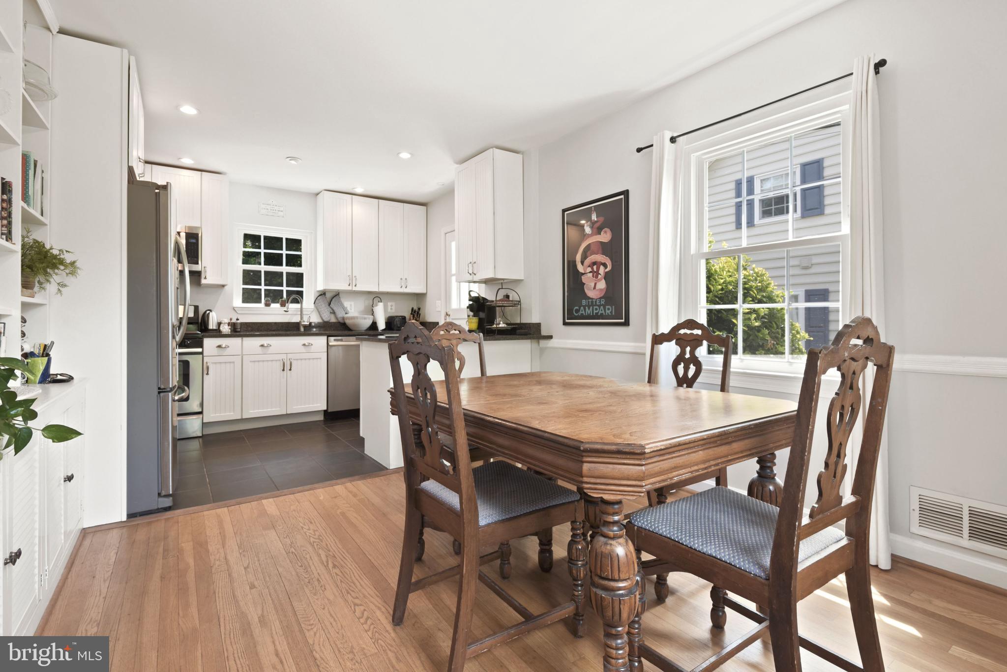 MADISON MANOR - Residential