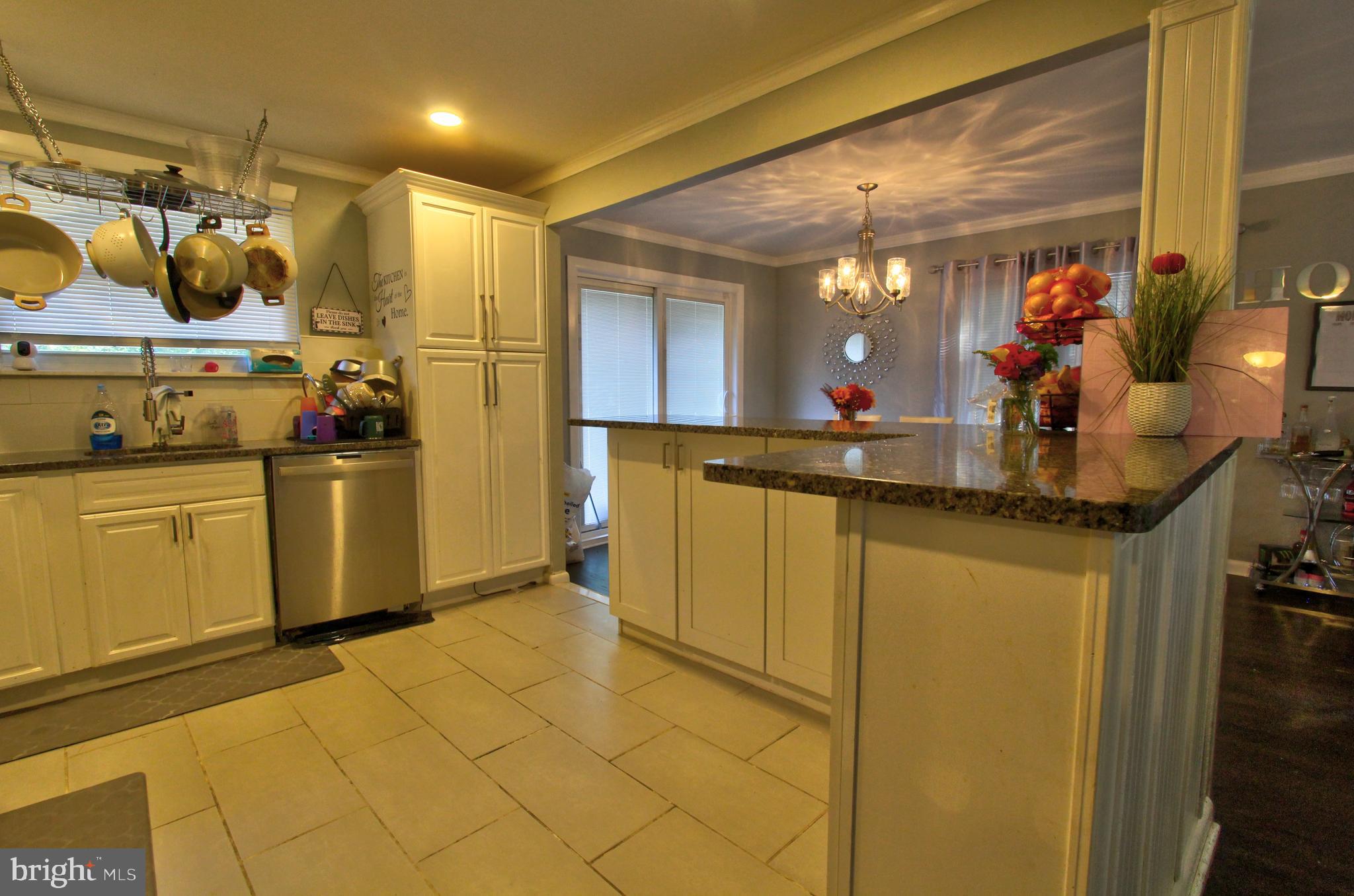 54 KNOLLWOOD DRIVE