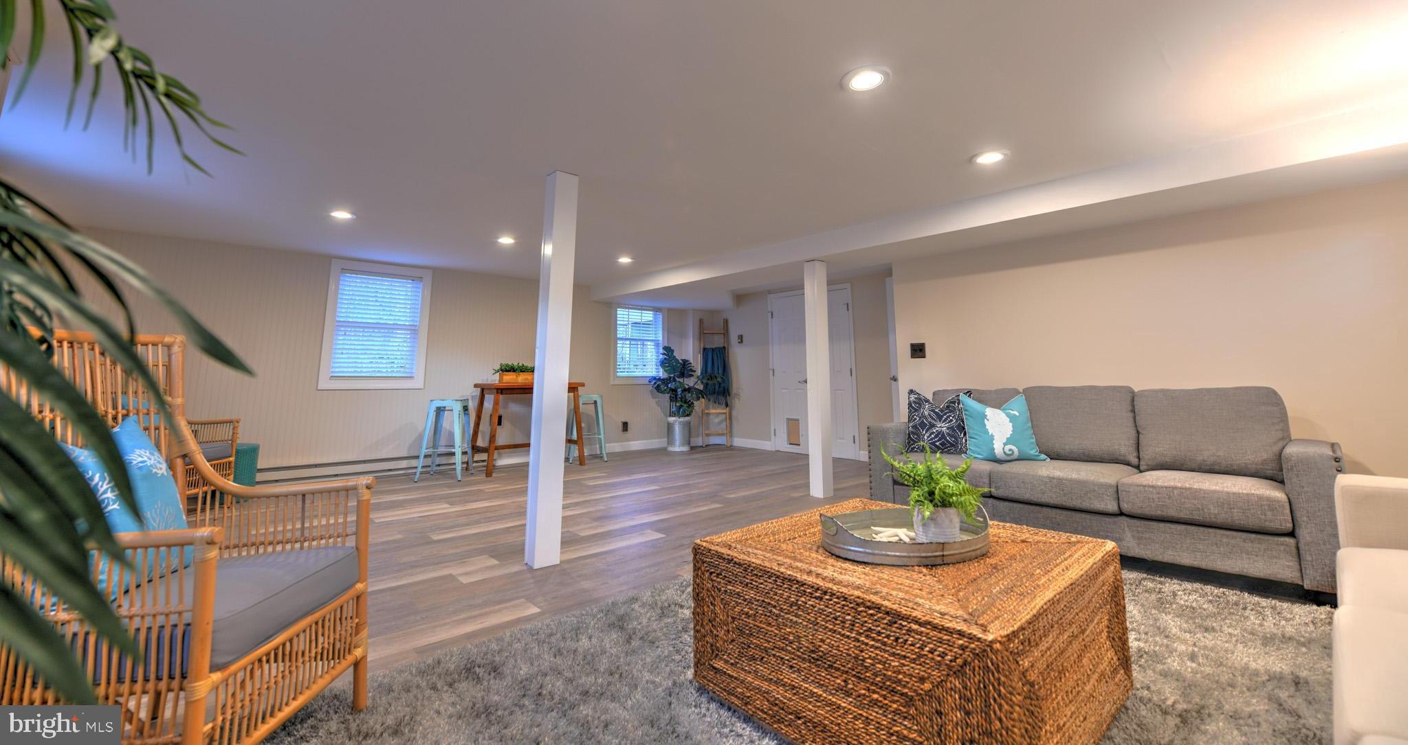 CENTREVILLE - Residential