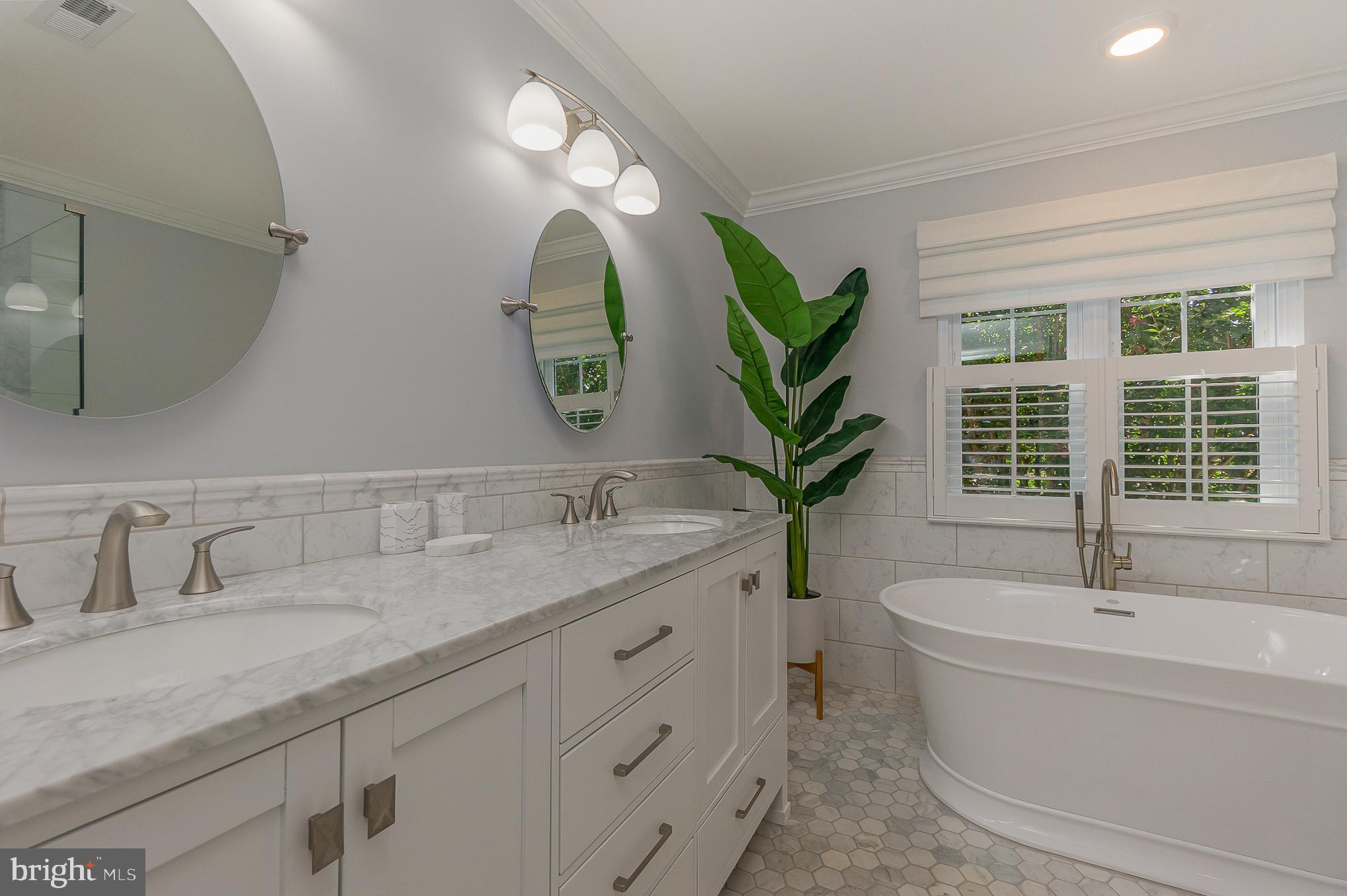 MONMOUTH MEADOWS - Residential