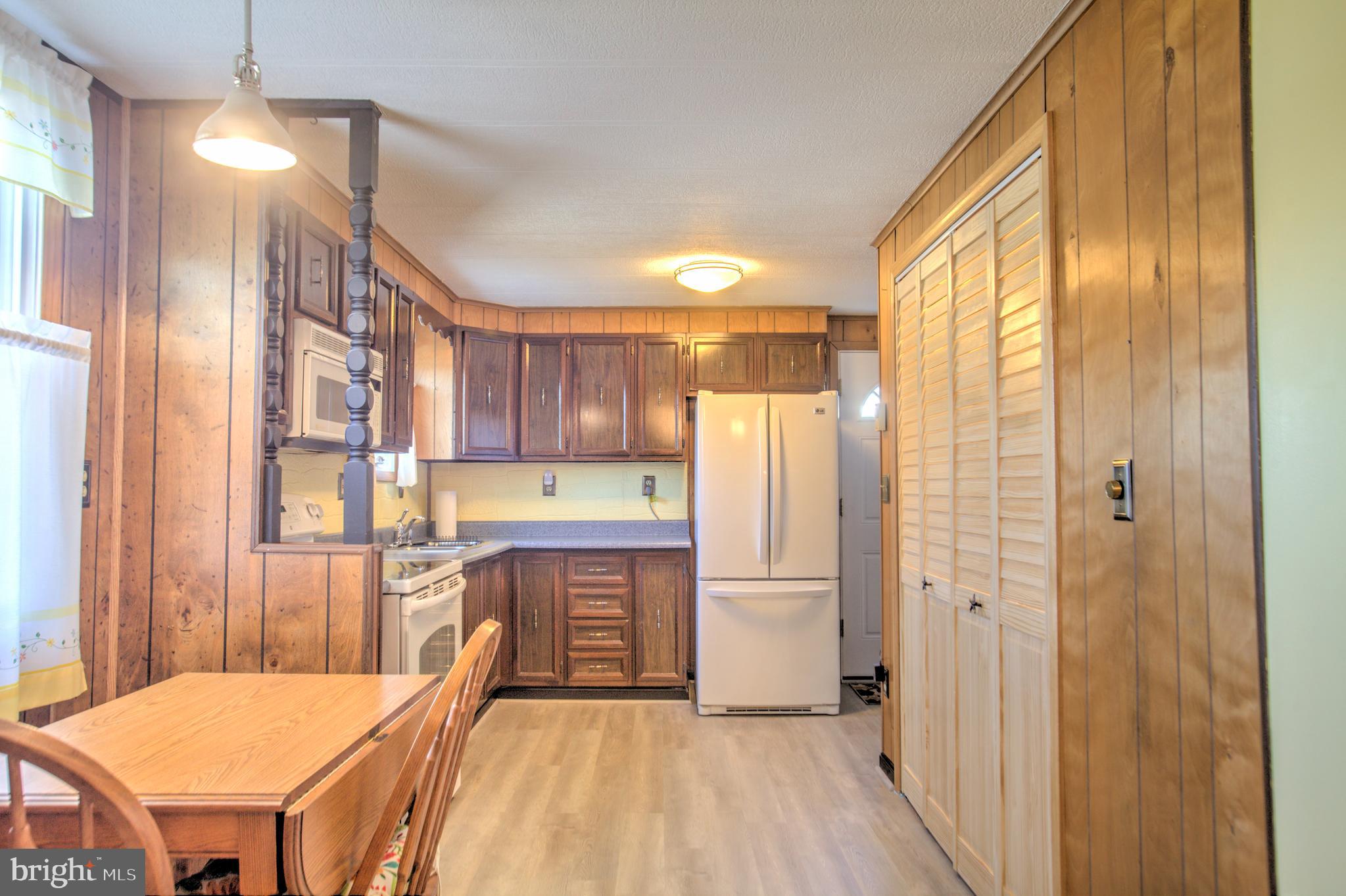 GERARD PLAZA - Residential