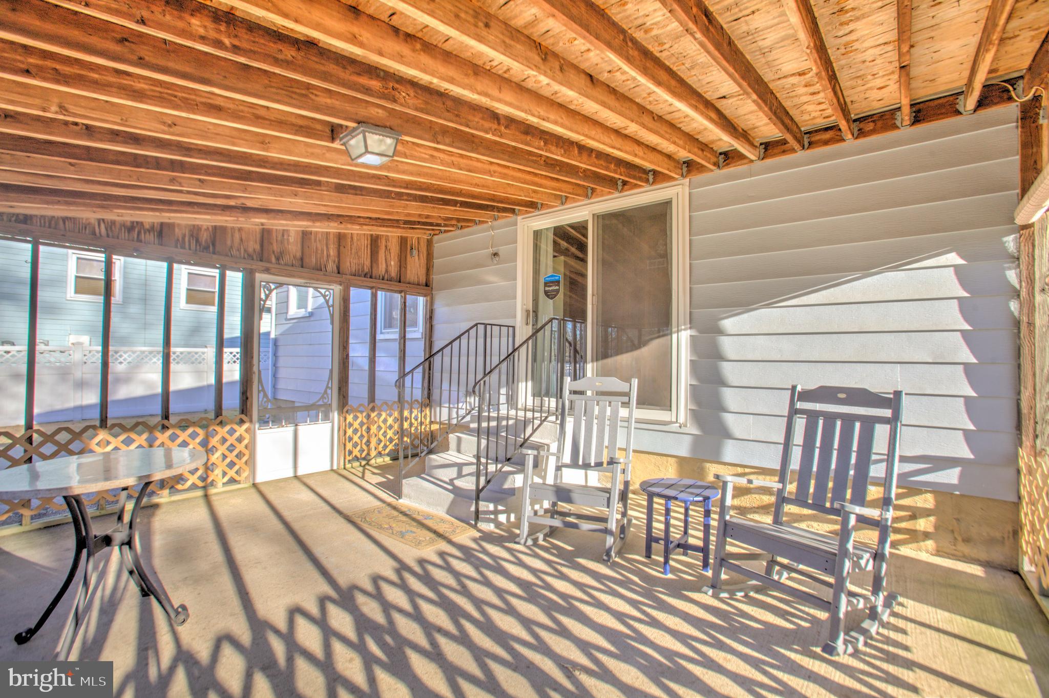 GERARD PLAZA - Residential