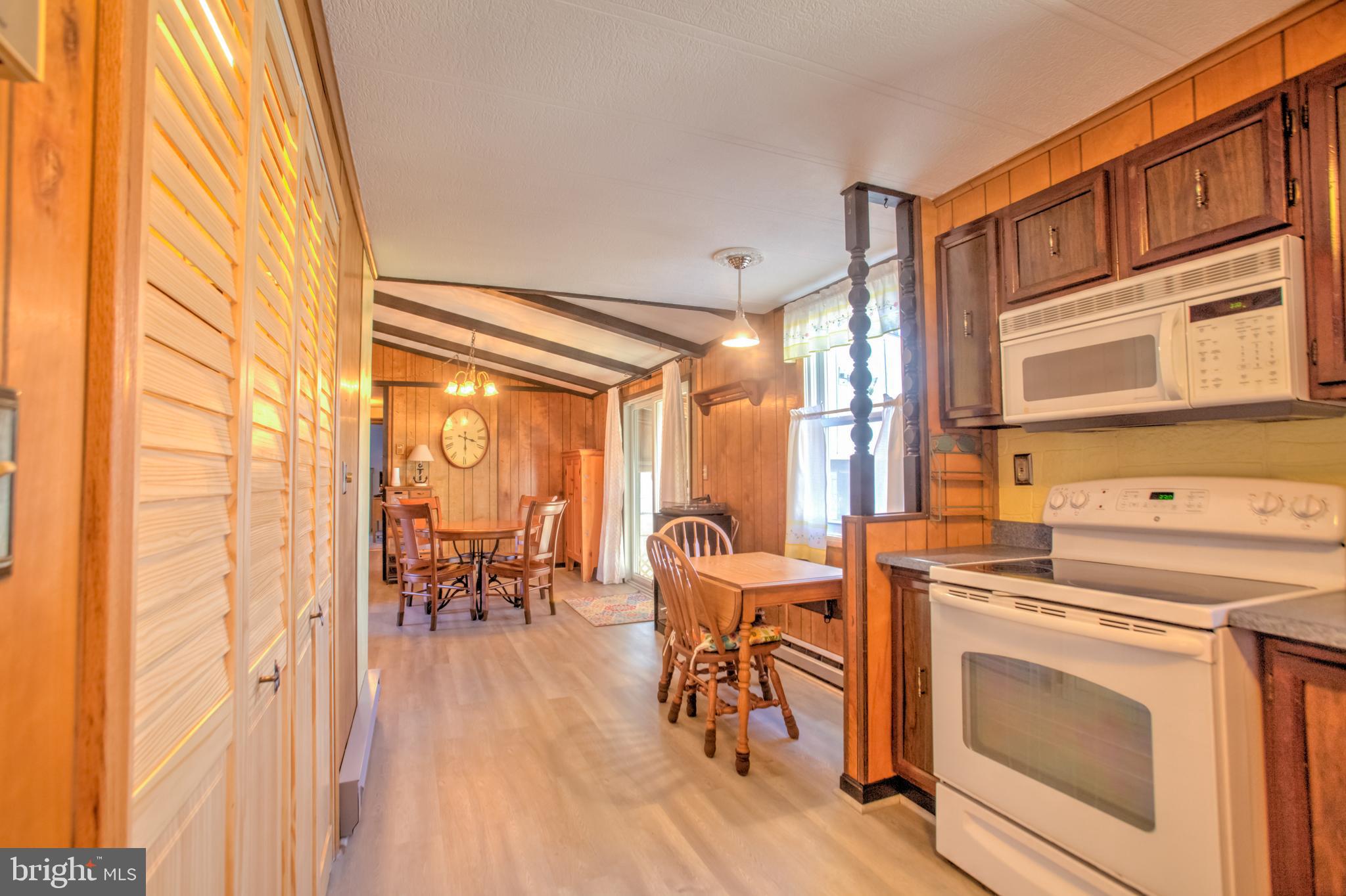 GERARD PLAZA - Residential