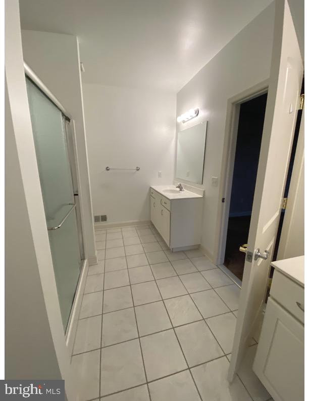 SPRINGER WOODS - Residential Lease