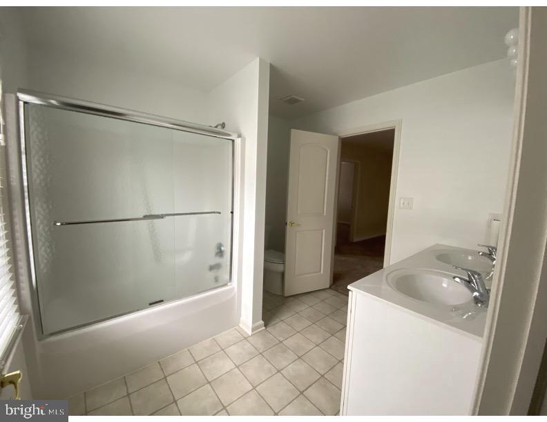 SPRINGER WOODS - Residential Lease