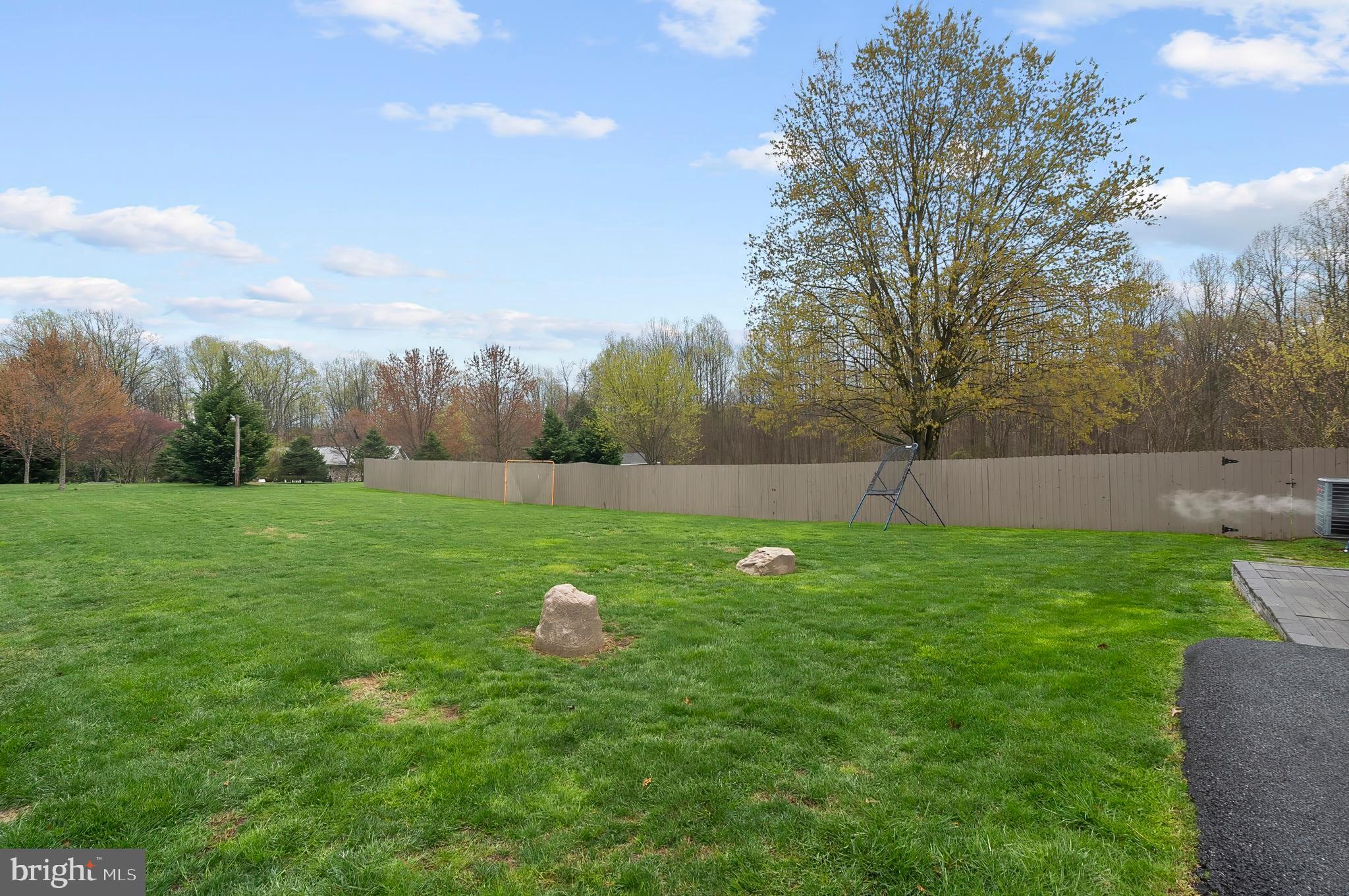 RISING SUN - Residential