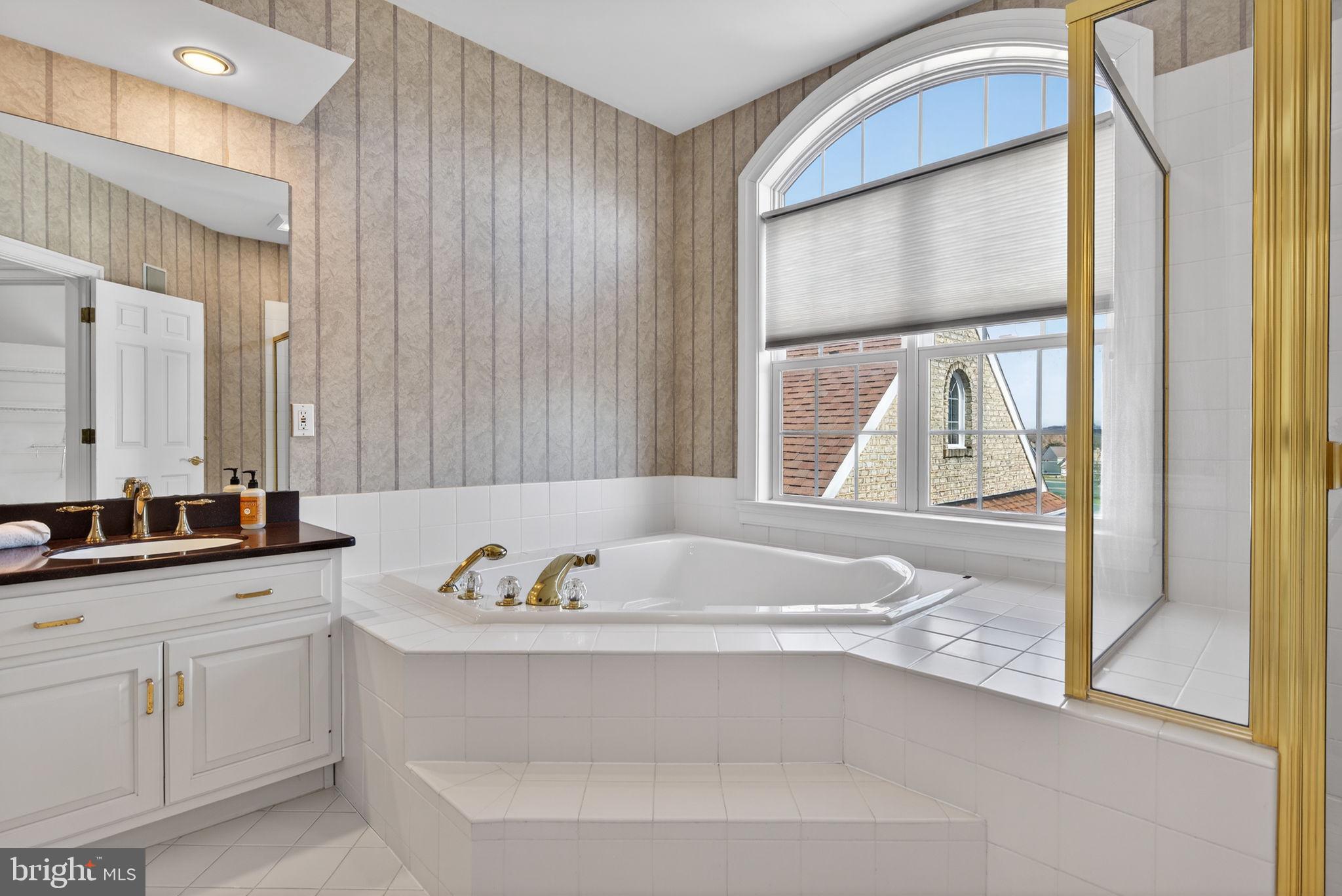 OAK LANE - Residential