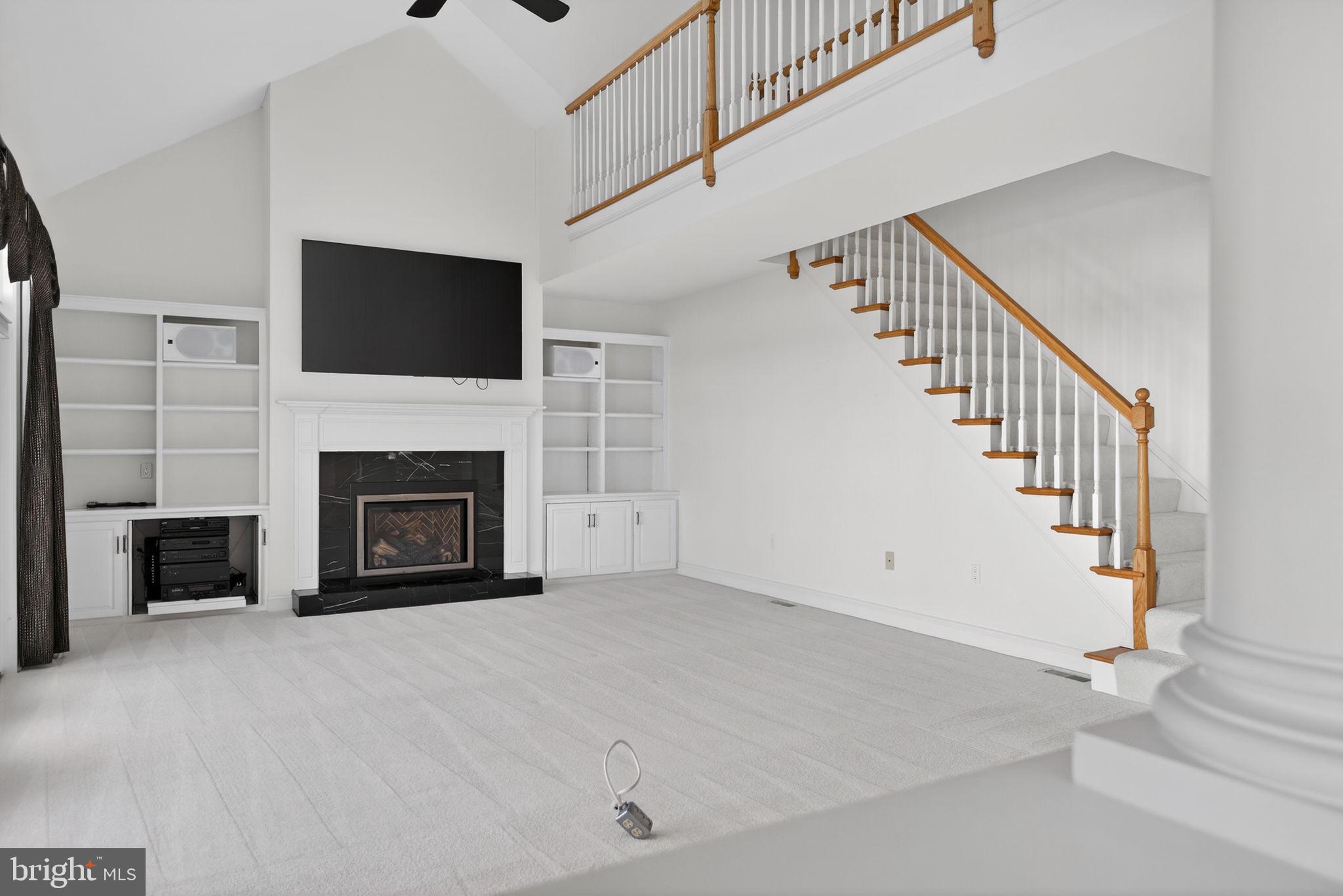 OAK LANE - Residential