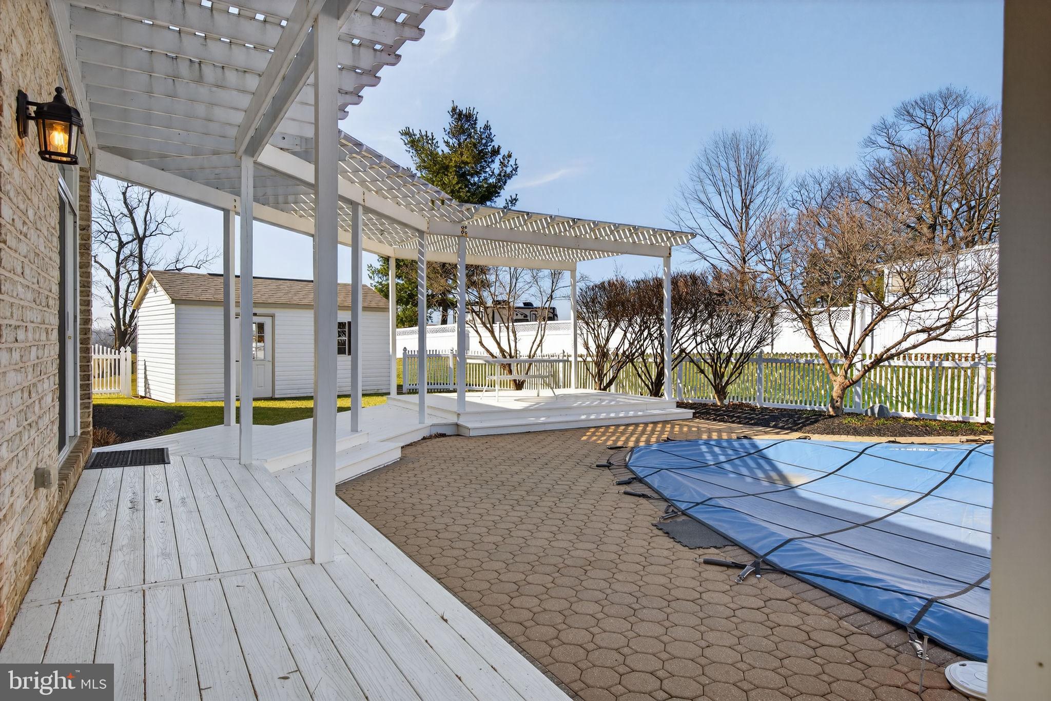 OAK LANE - Residential