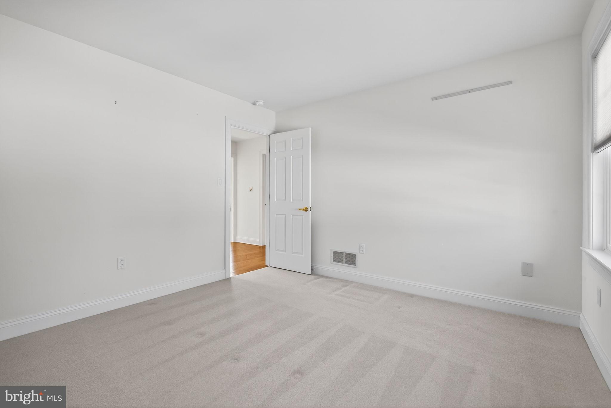 OAK LANE - Residential