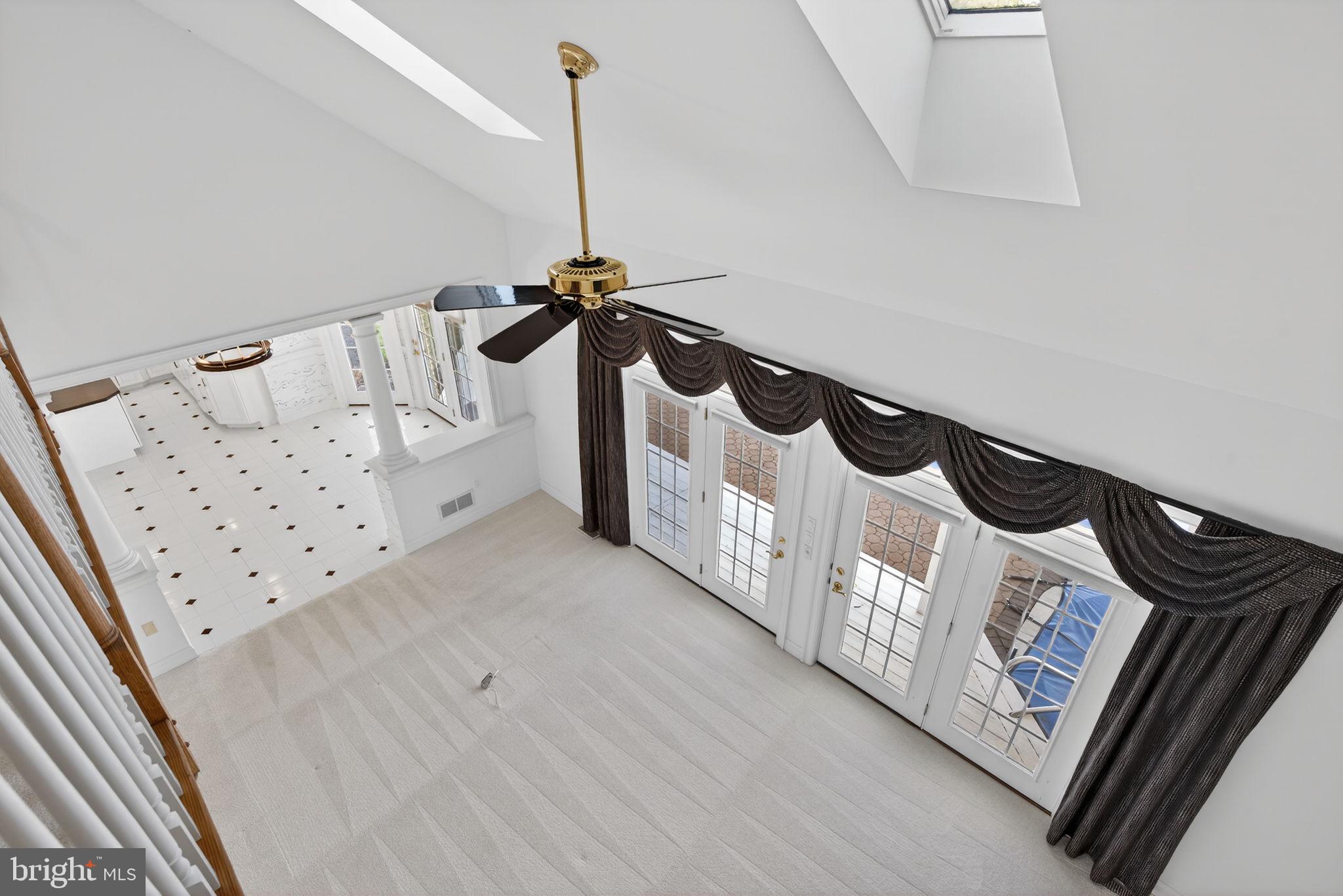 OAK LANE - Residential