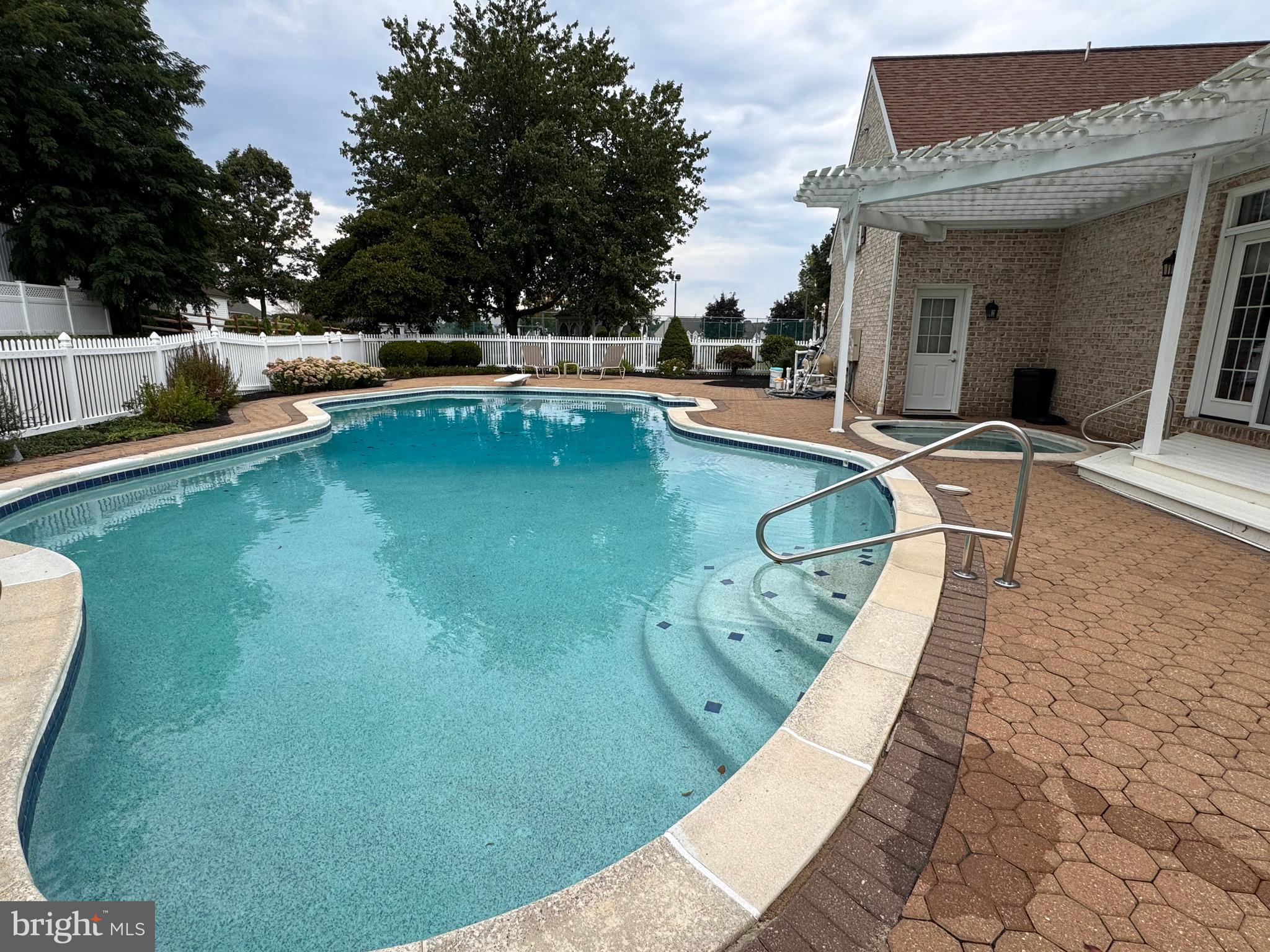 OAK LANE - Residential