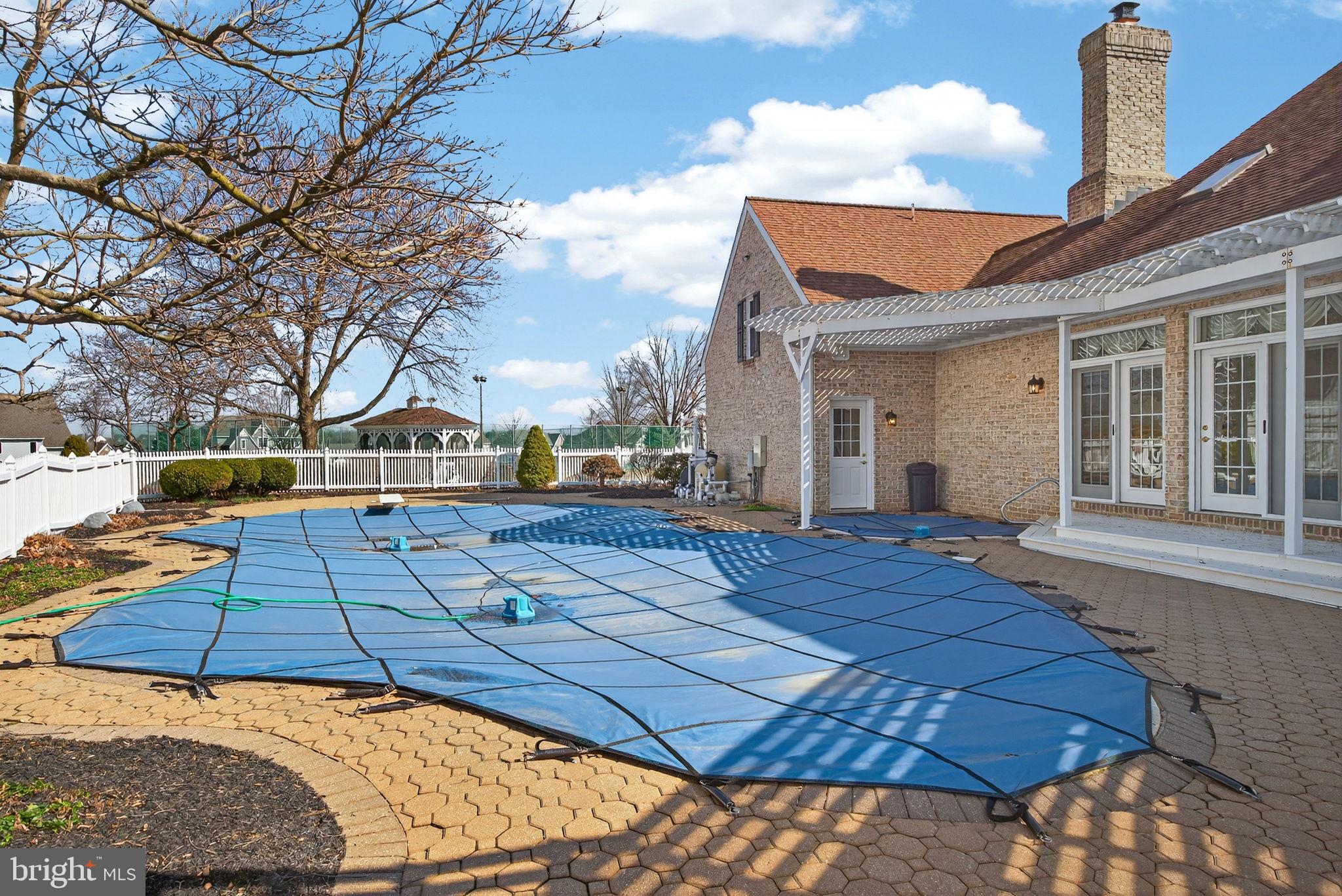 OAK LANE - Residential