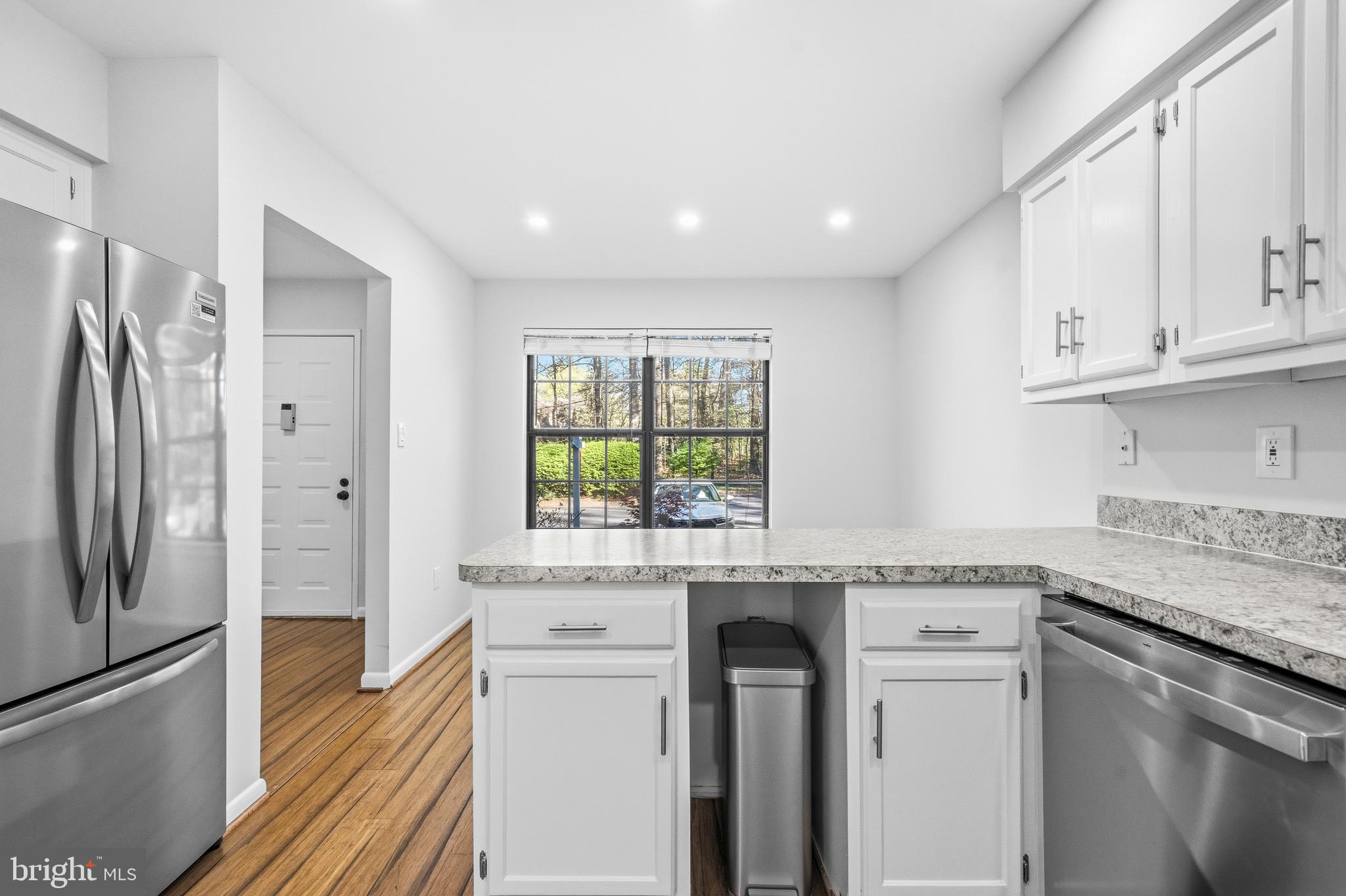 RESTON - Residential