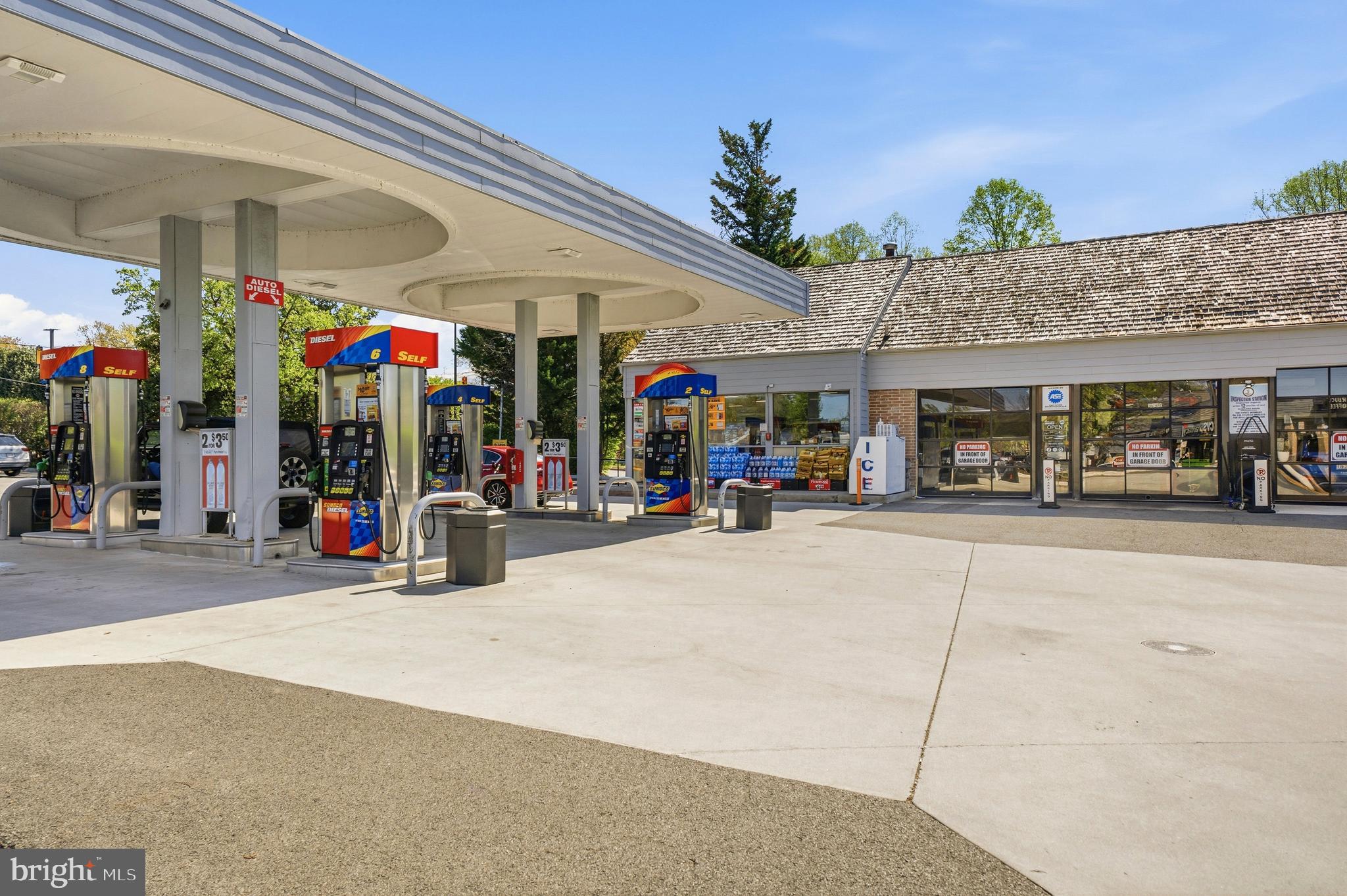 RESTON - Residential