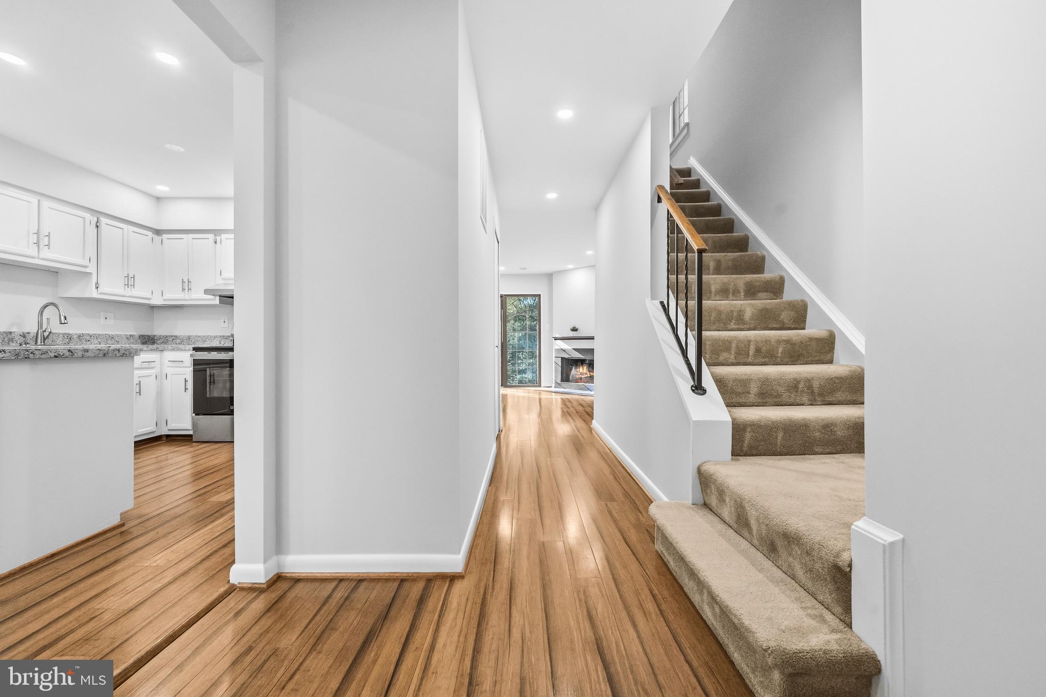 RESTON - Residential