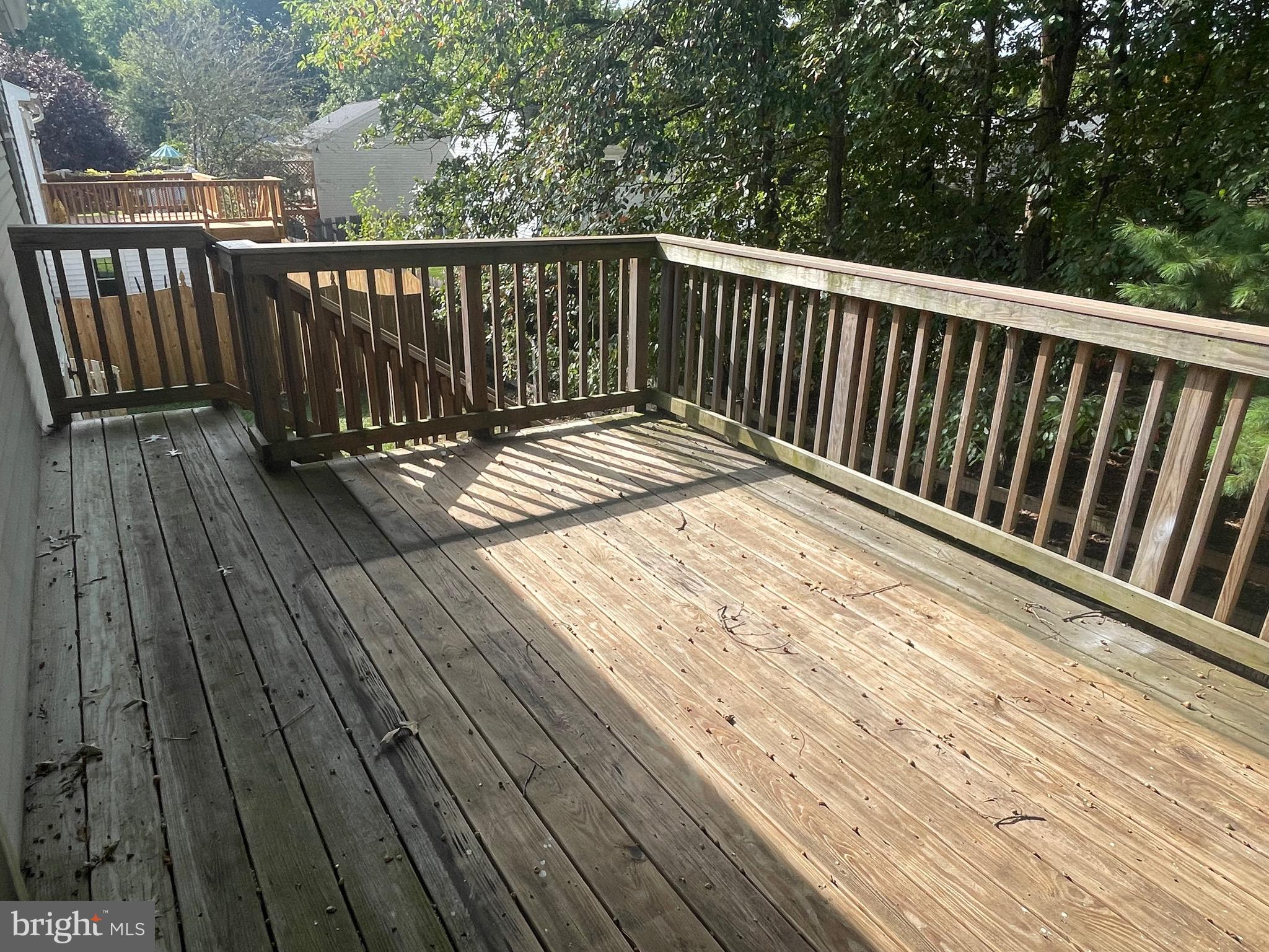 LAWRENCE HILL - Residential