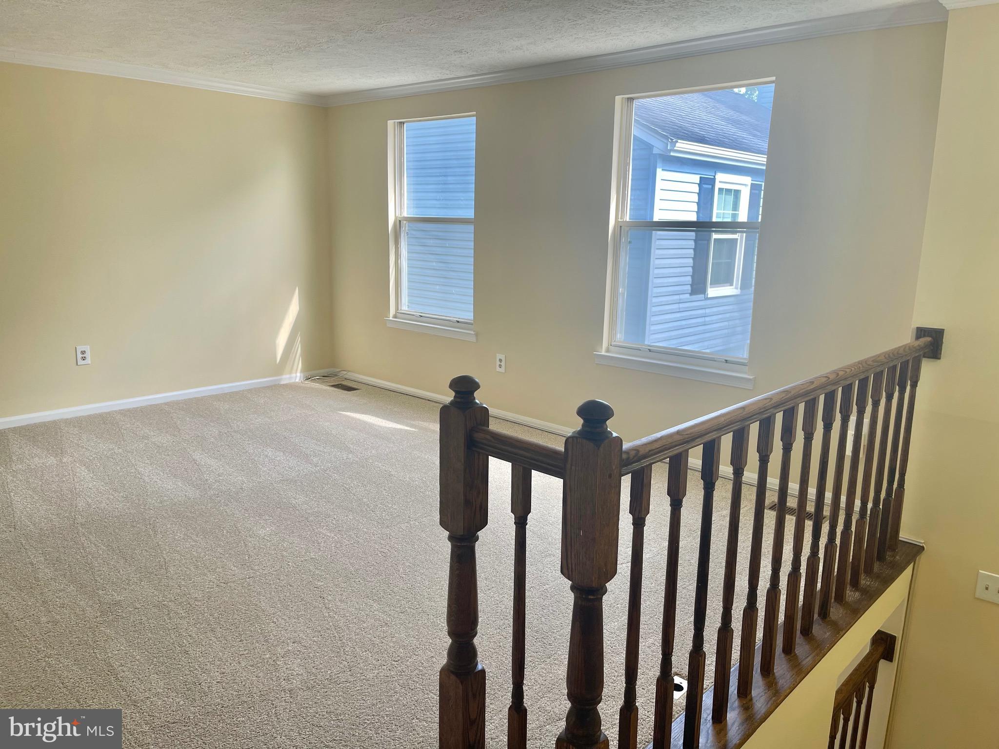 LAWRENCE HILL - Residential