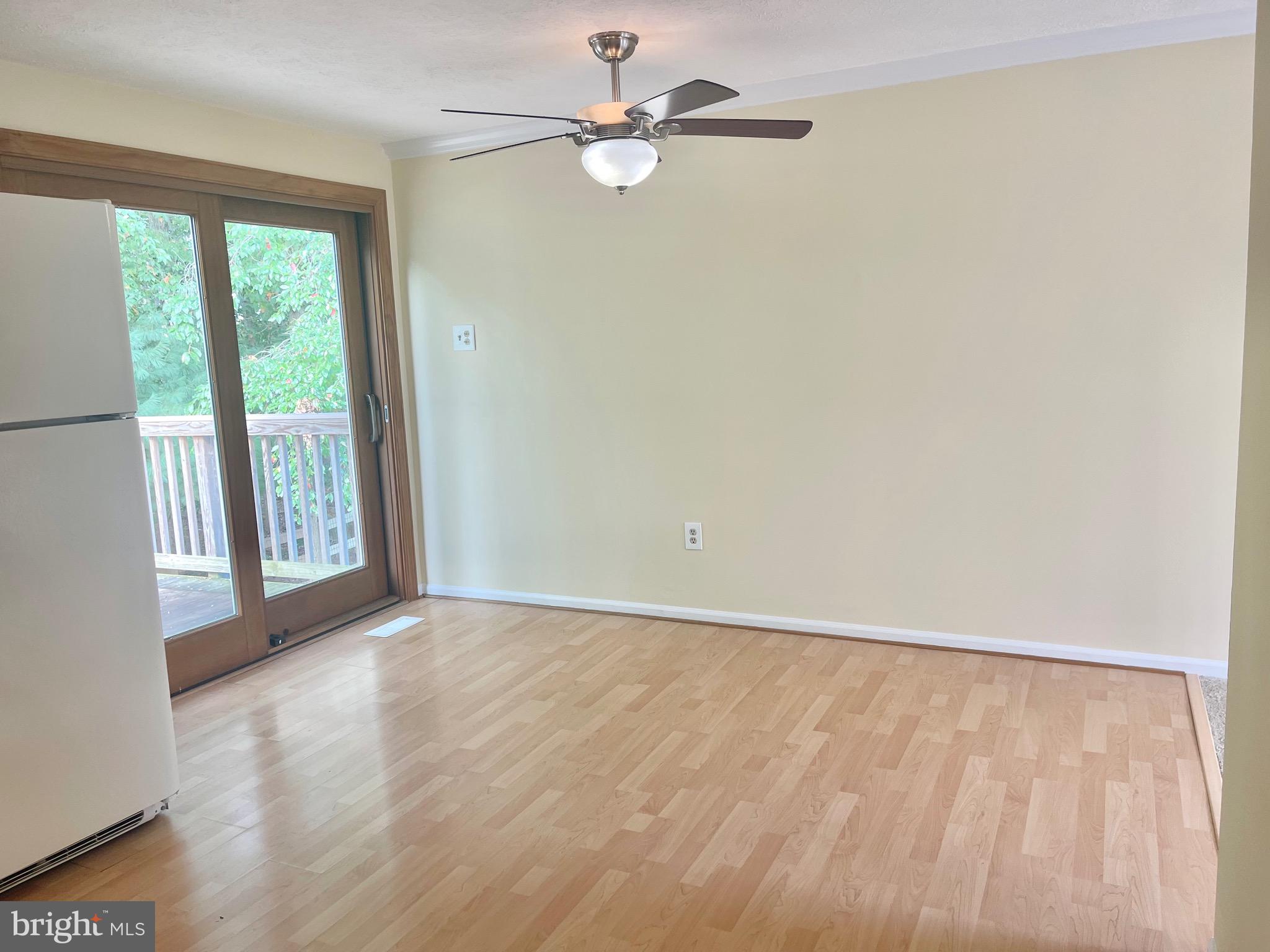 LAWRENCE HILL - Residential