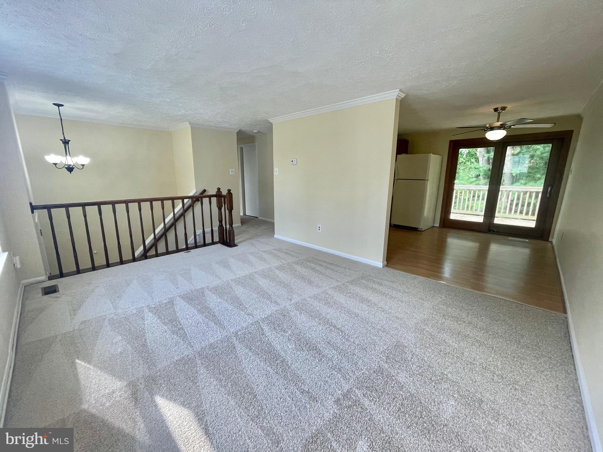 LAWRENCE HILL - Residential