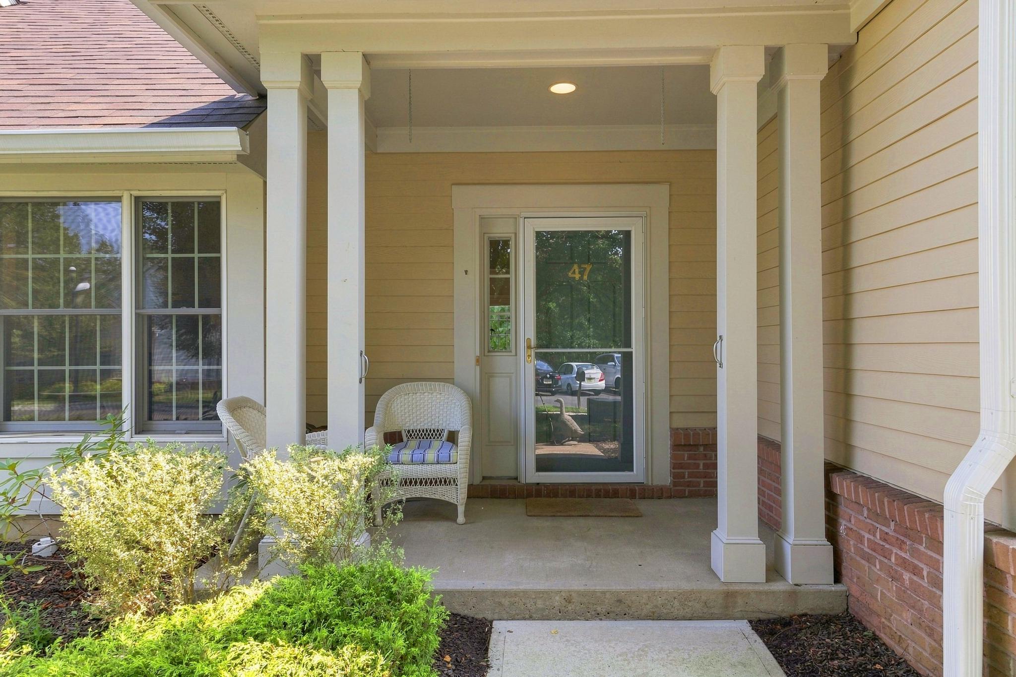 47 HEDGE ROW ROAD