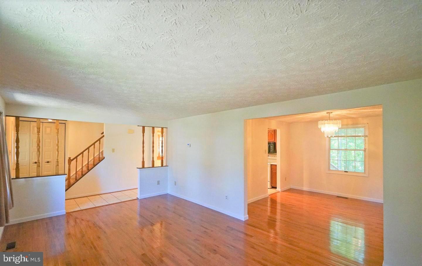 BONNIEMILL ACRES - Residential Lease