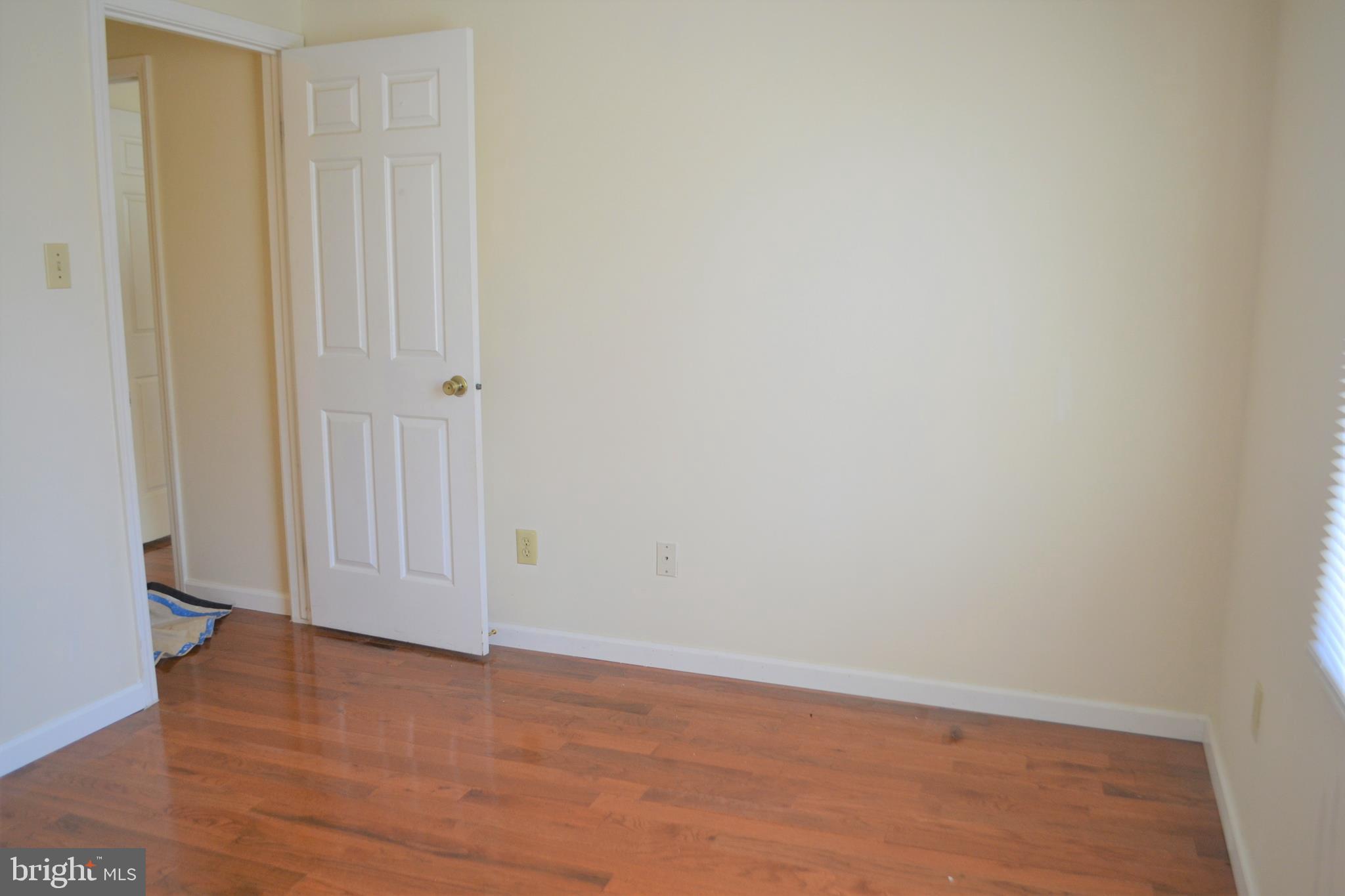 BONNIEMILL ACRES - Residential Lease