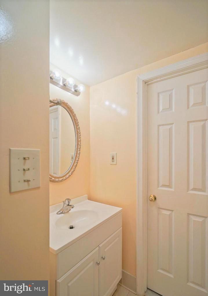 BONNIEMILL ACRES - Residential Lease