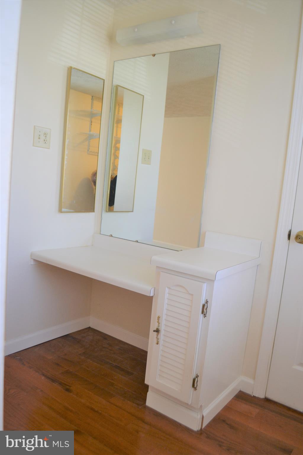 BONNIEMILL ACRES - Residential Lease