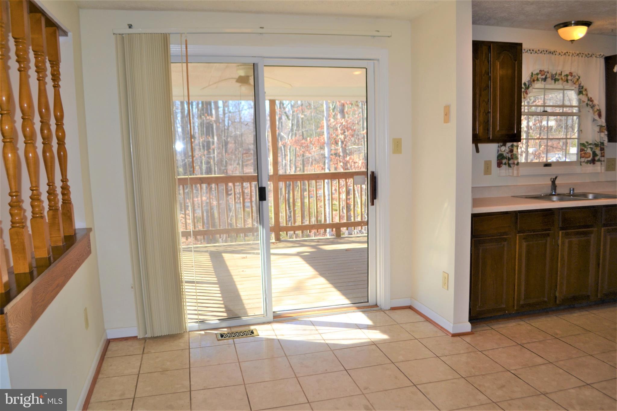 BONNIEMILL ACRES - Residential Lease