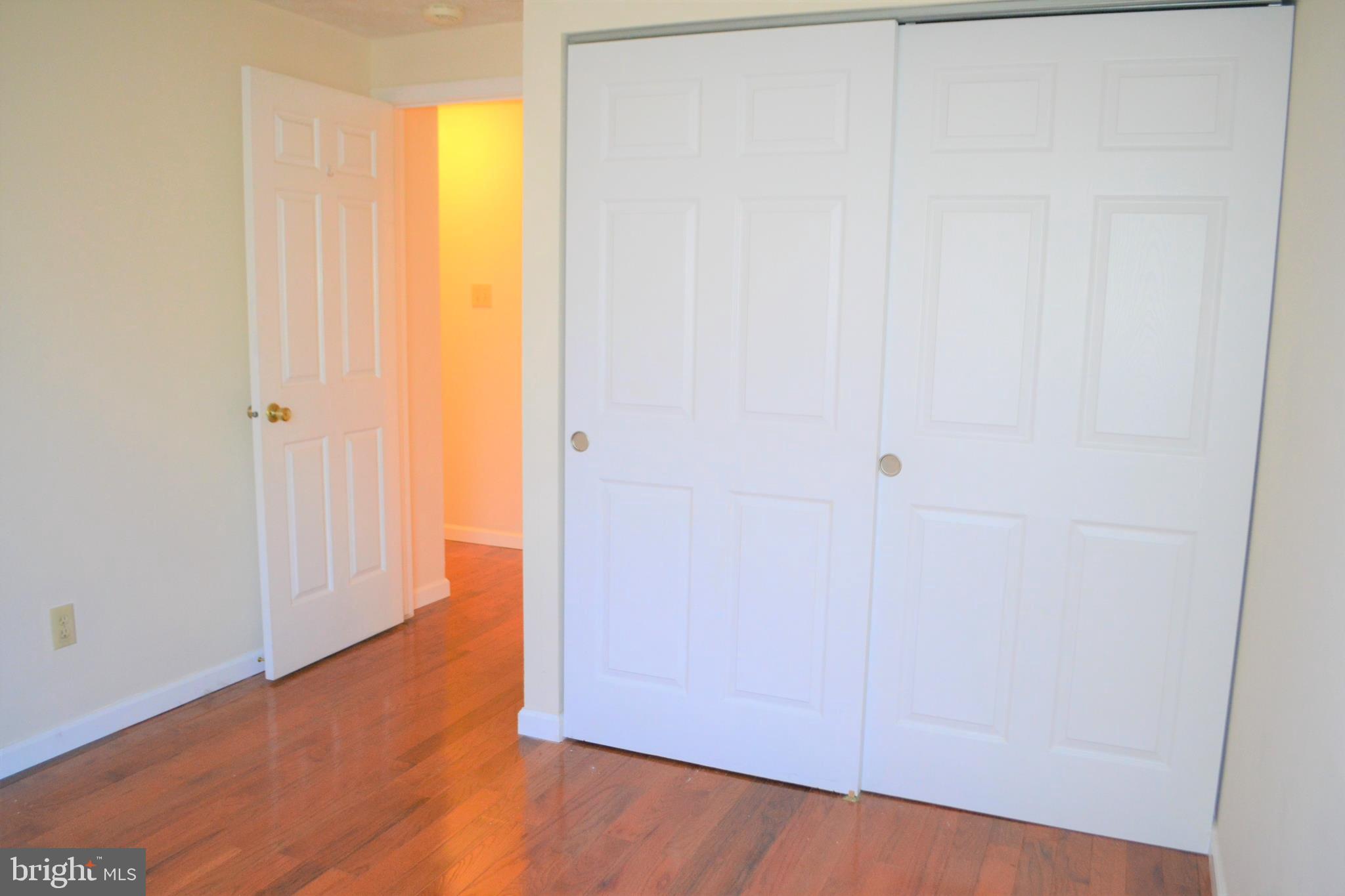 BONNIEMILL ACRES - Residential Lease