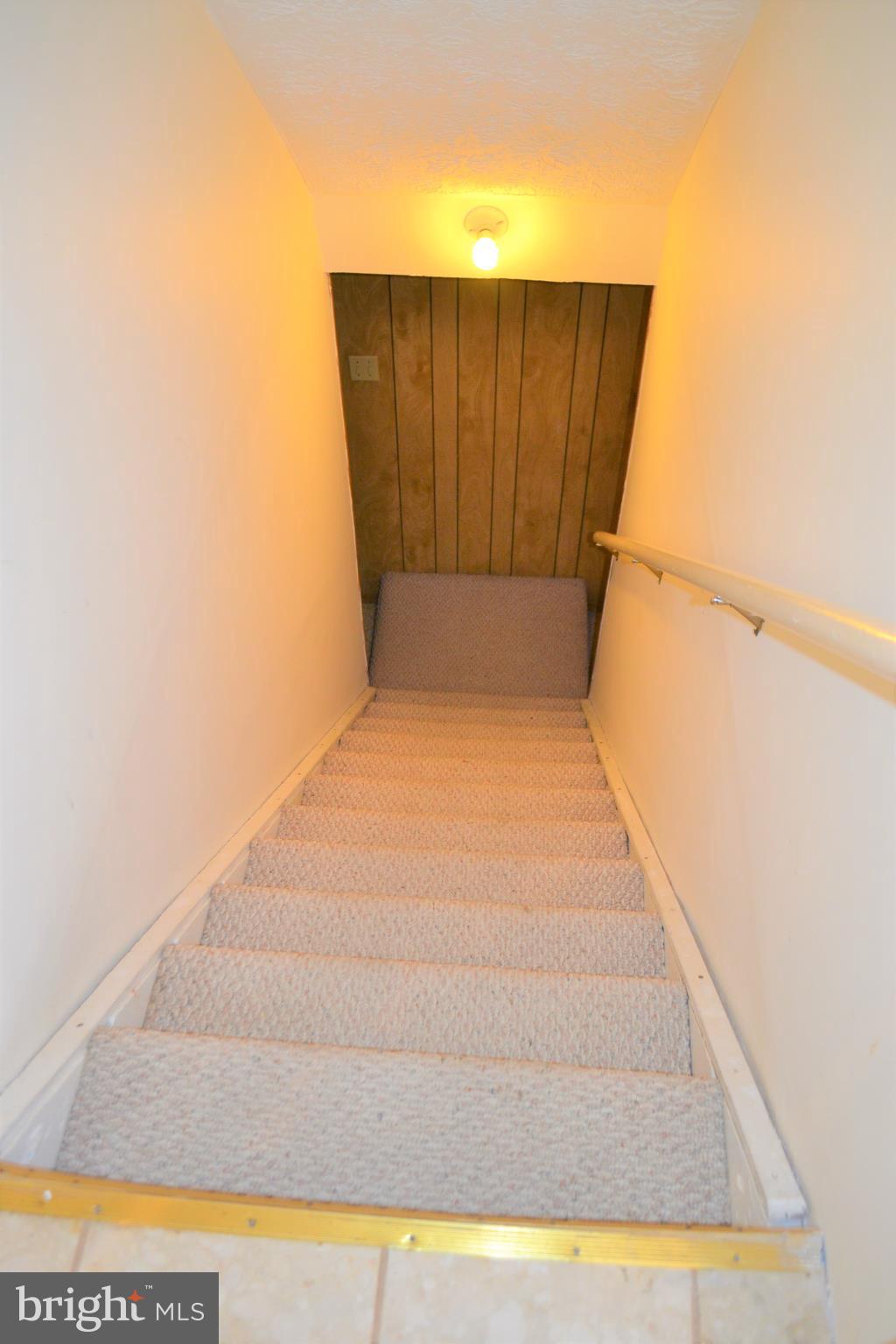 BONNIEMILL ACRES - Residential Lease