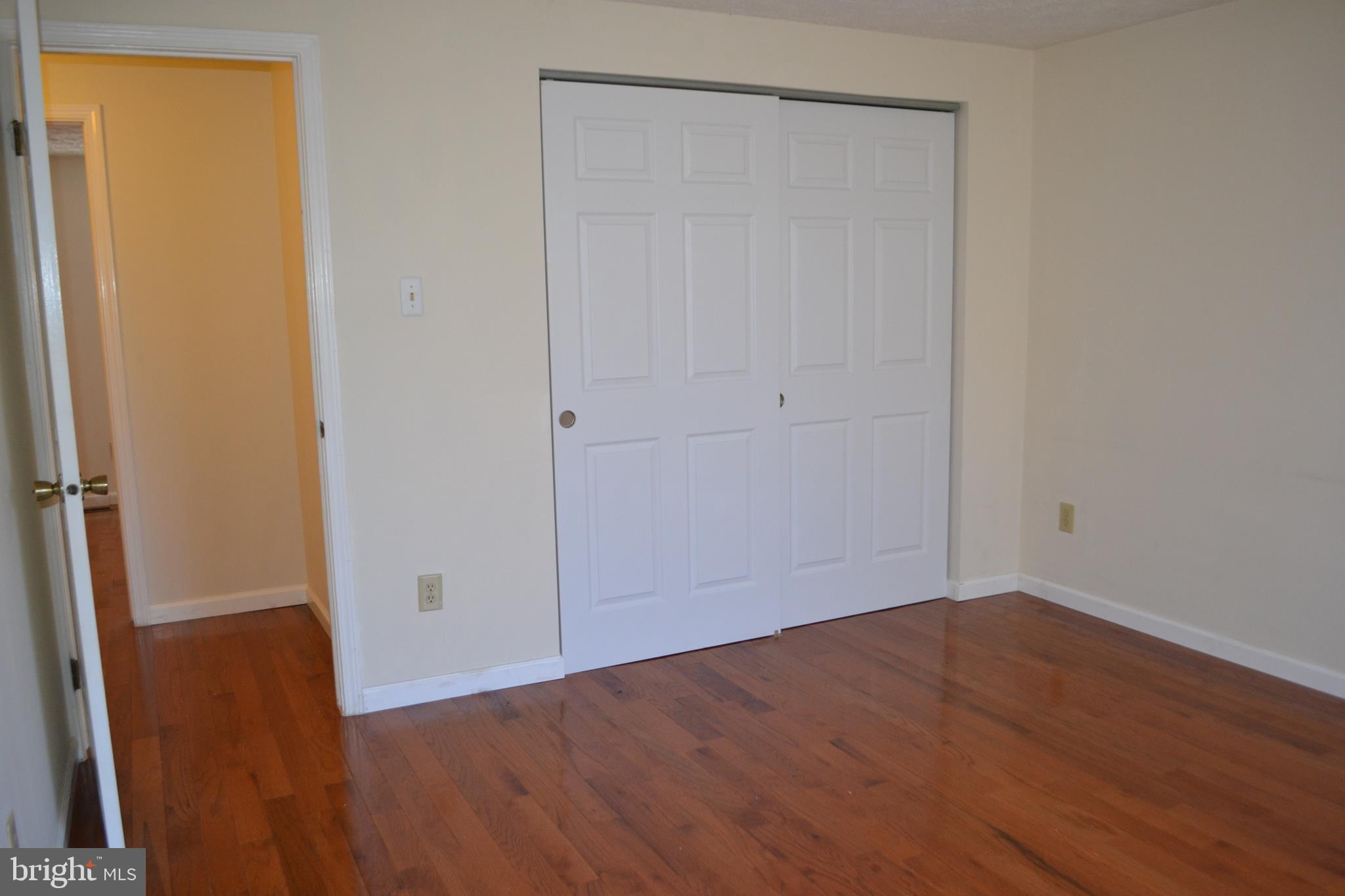 BONNIEMILL ACRES - Residential Lease