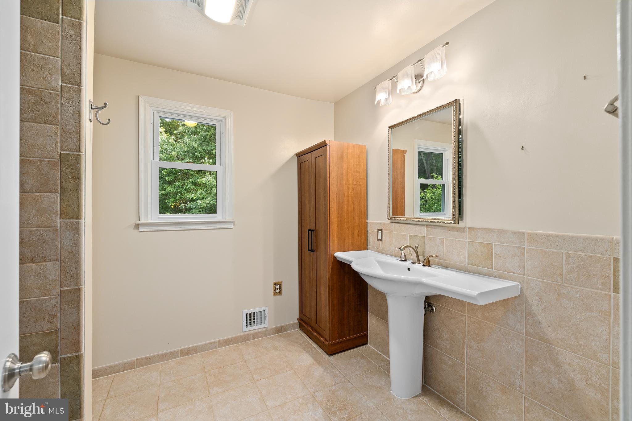 GUM SPRINGS FARM - Residential