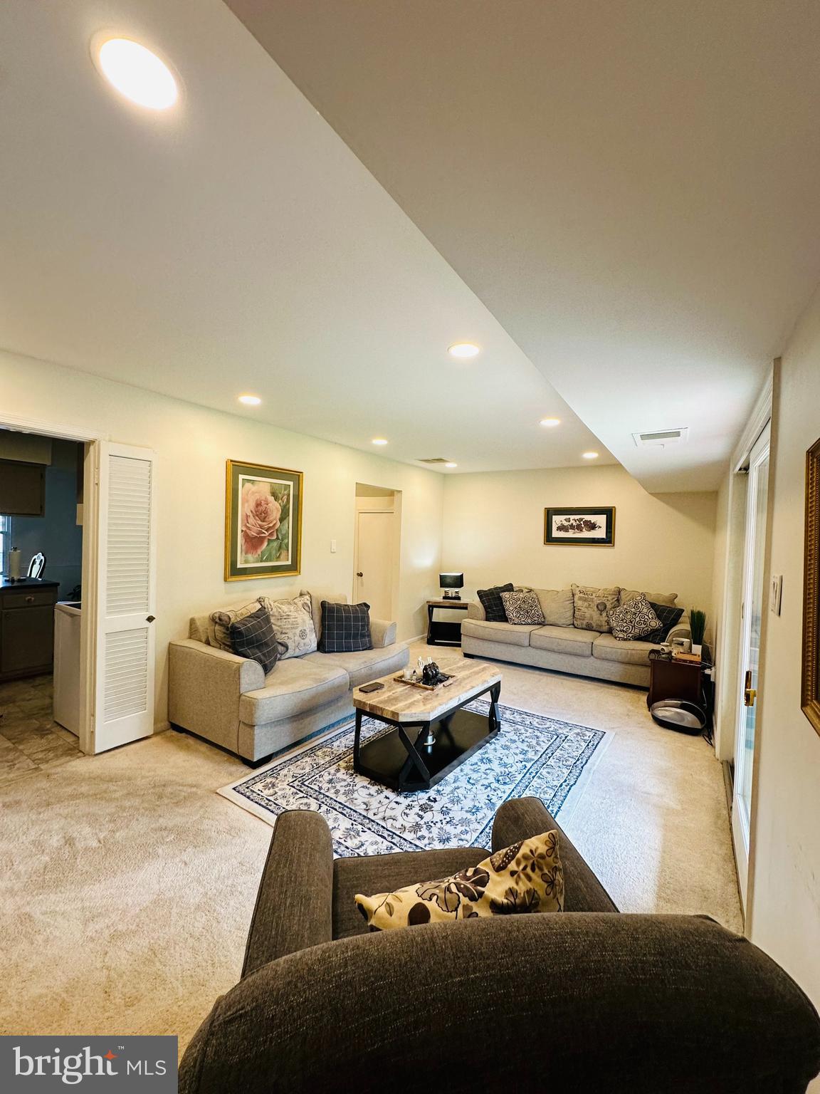 THE MEADOWS - Residential