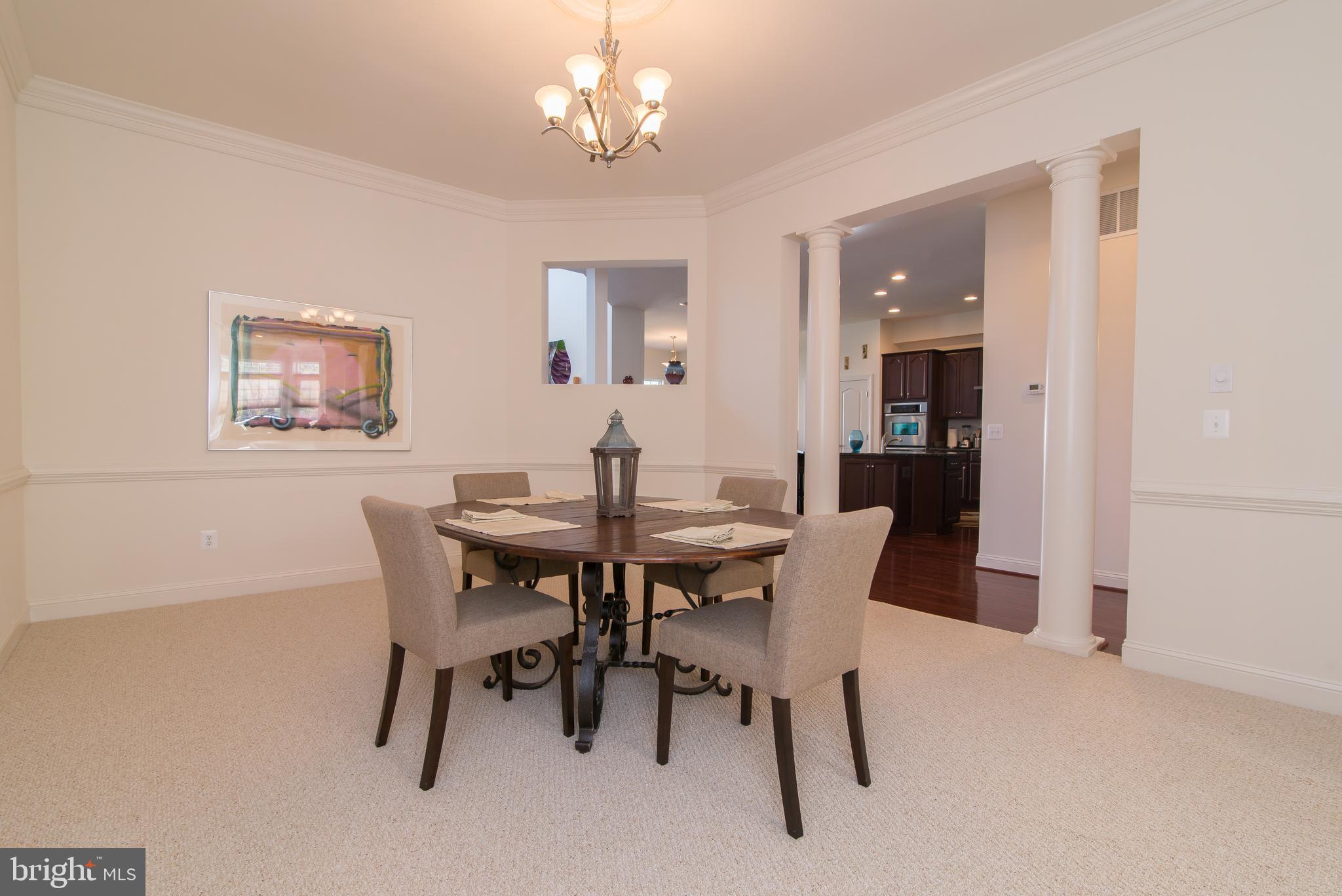 KENSINGTON SQUARE - Residential Lease