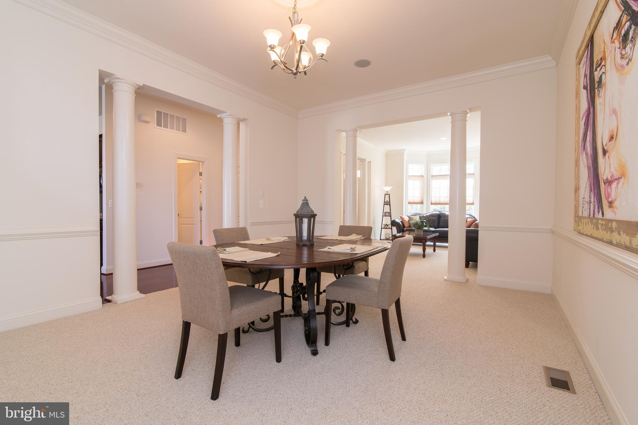 KENSINGTON SQUARE - Residential Lease
