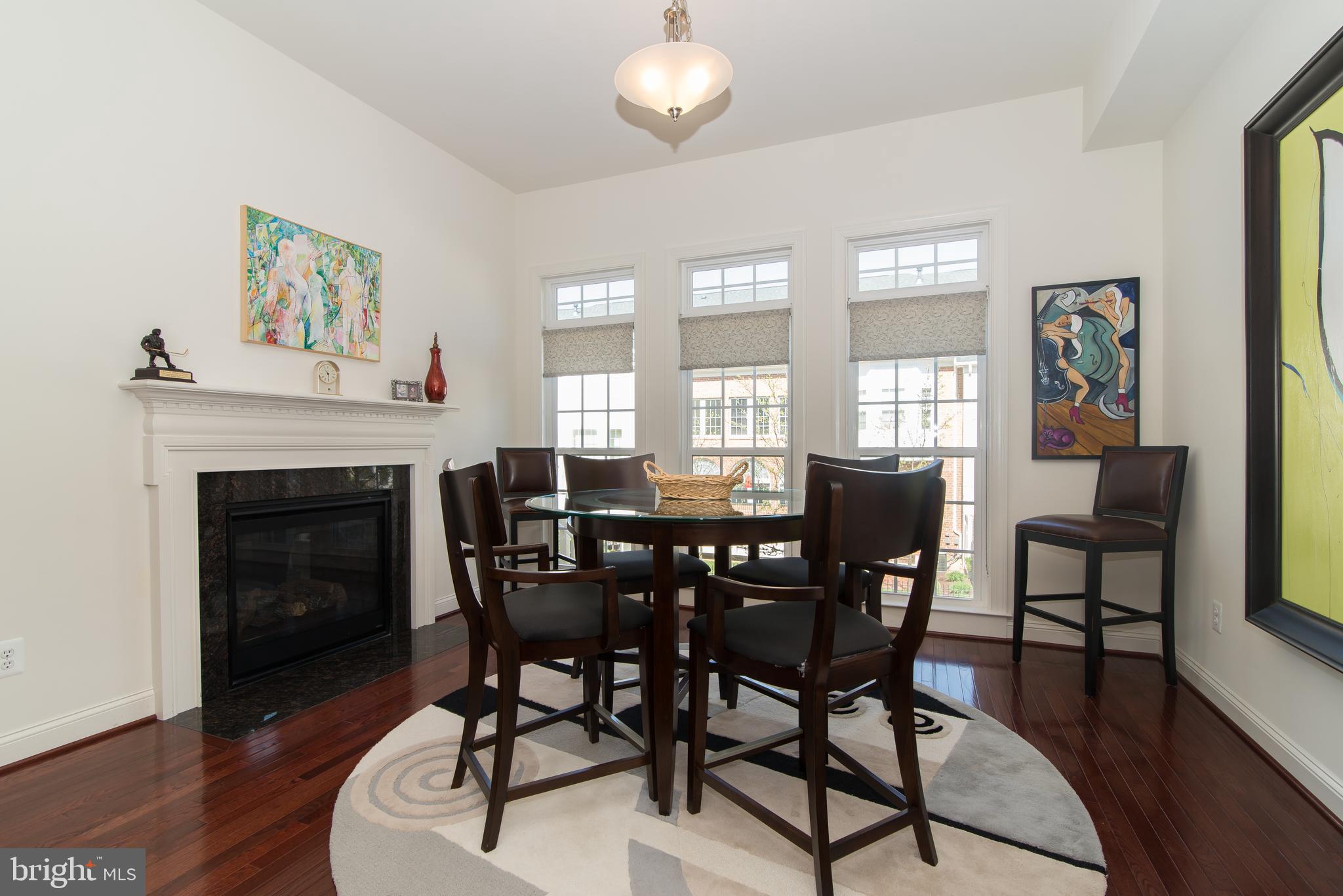 KENSINGTON SQUARE - Residential Lease