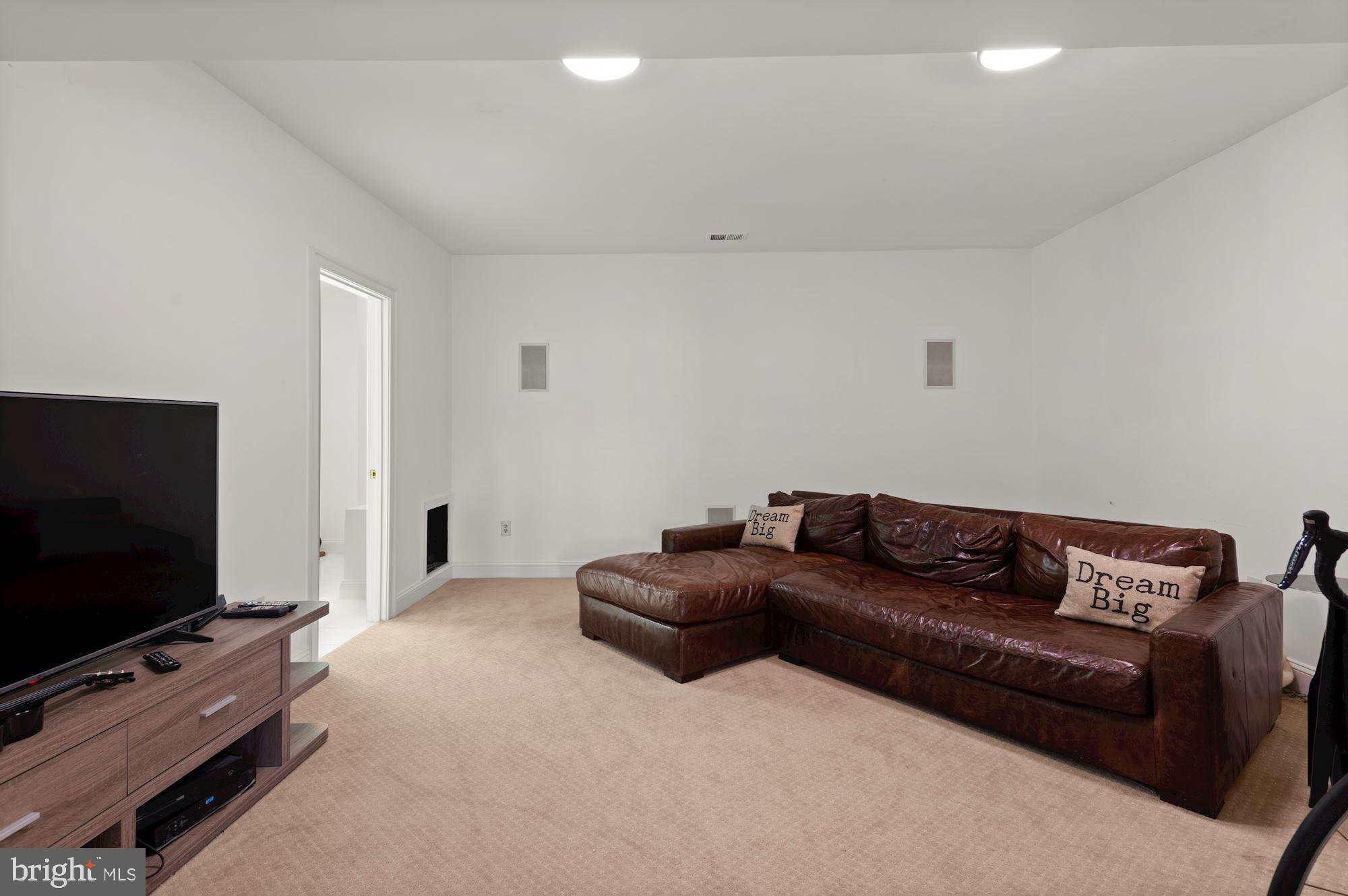 AVENEL - Residential