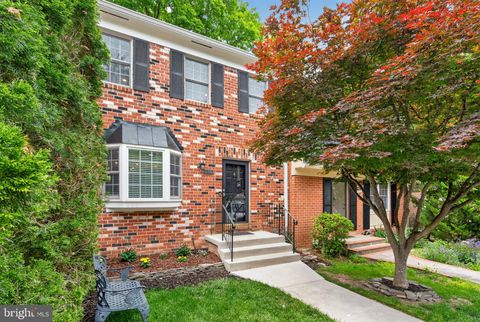Photo of 11716 Dry River Court, RESTON, VA 20191 (MLS # VAFX2309466)