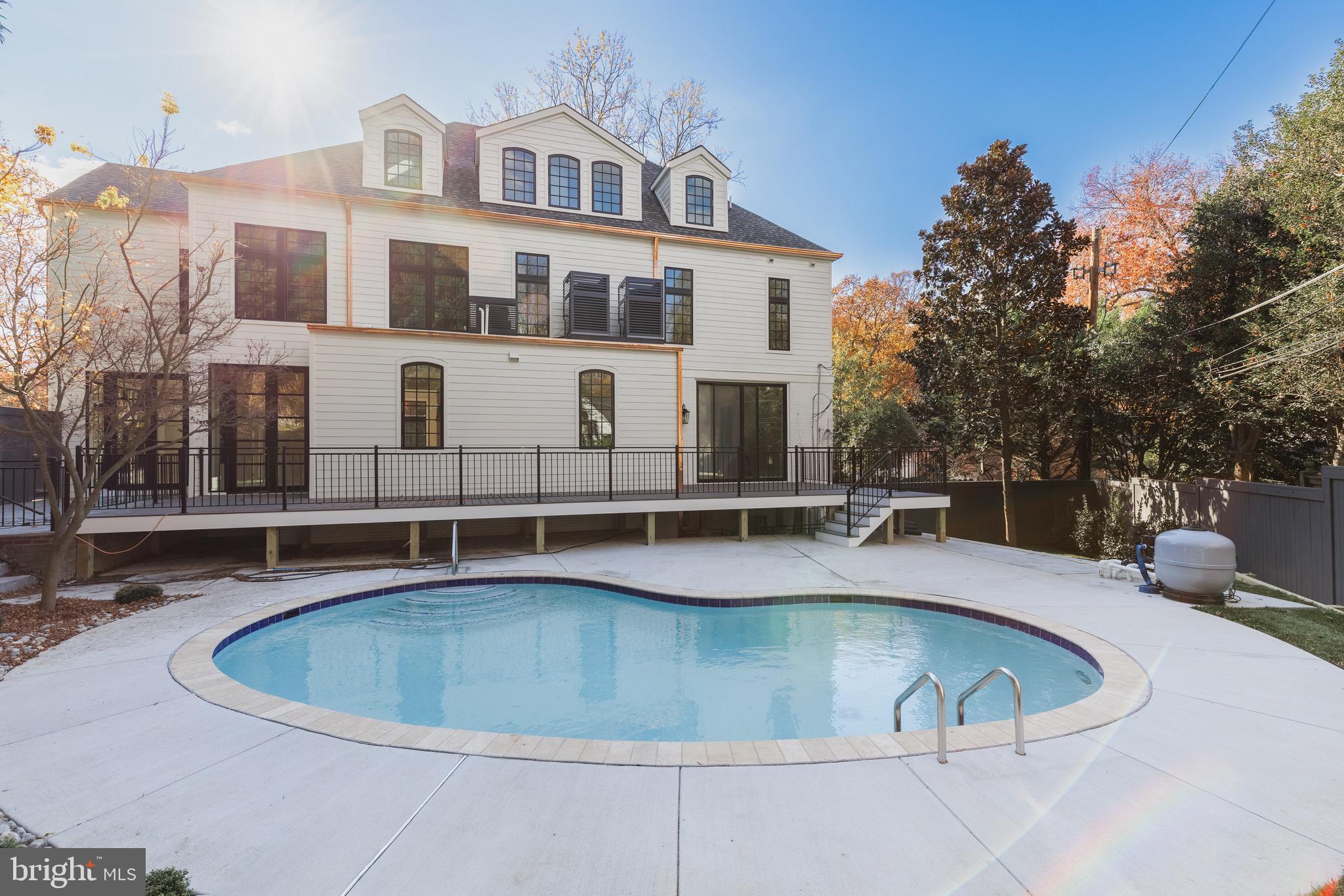 5125 UPTON STREET NW