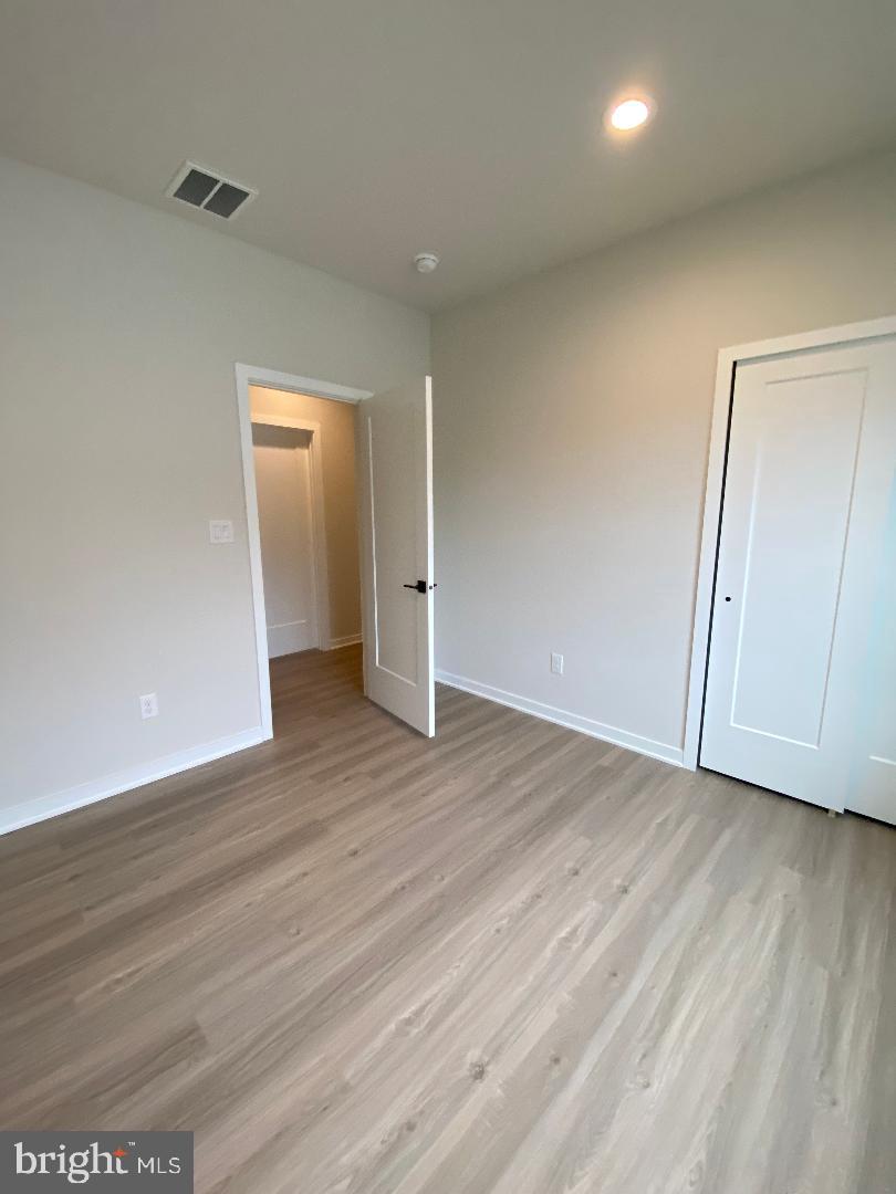 BRIGHTON VILLAGE - Residential