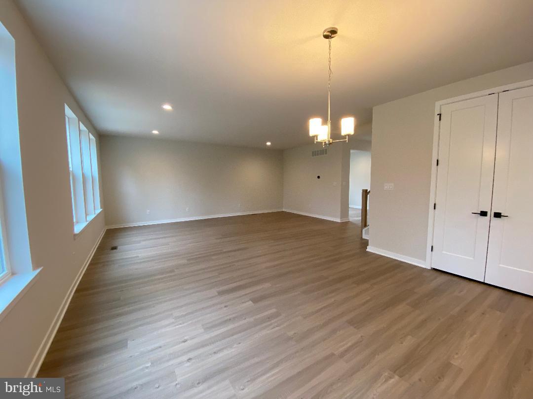 BRIGHTON VILLAGE - Residential