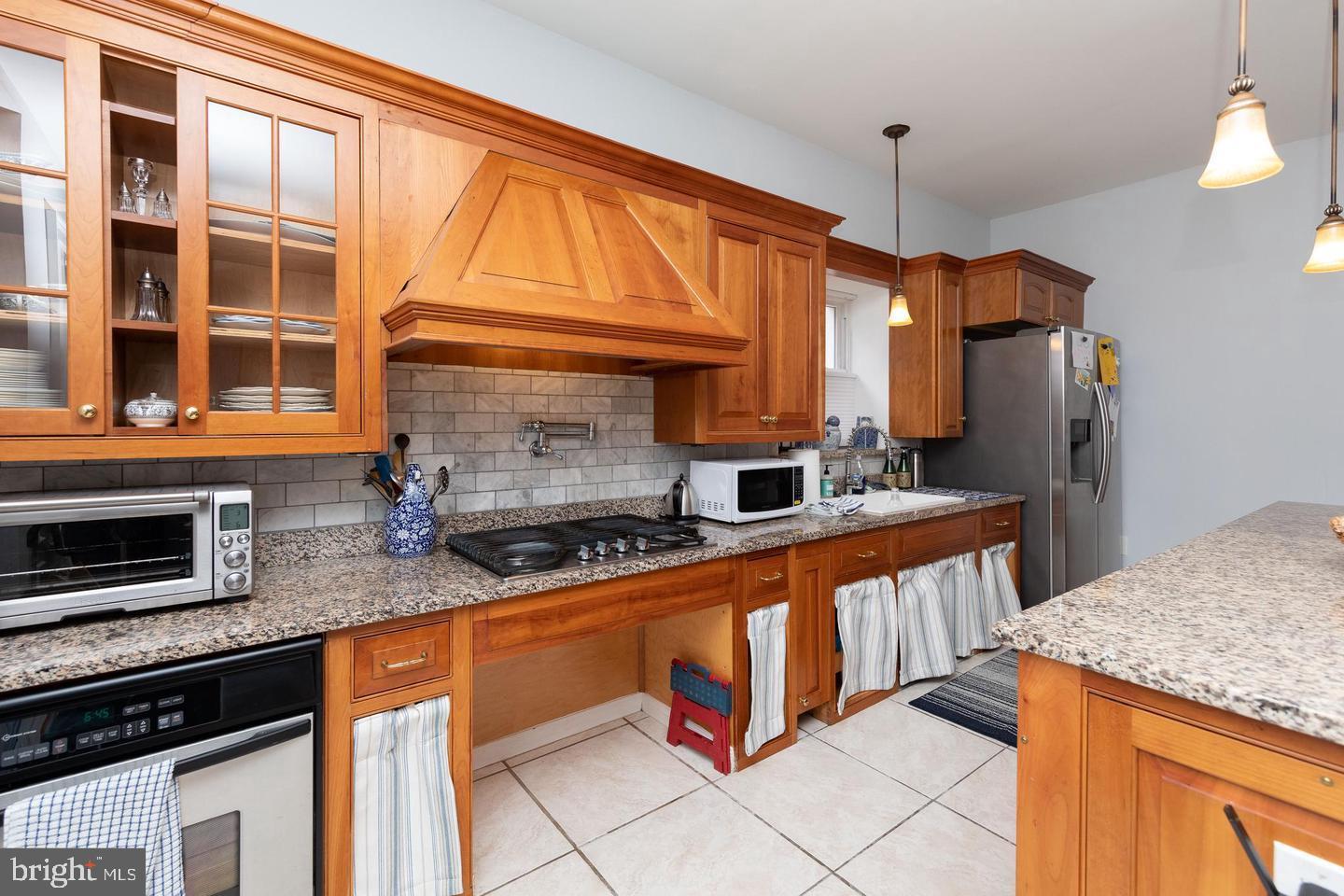 CHESTNUT HILL - Residential Lease