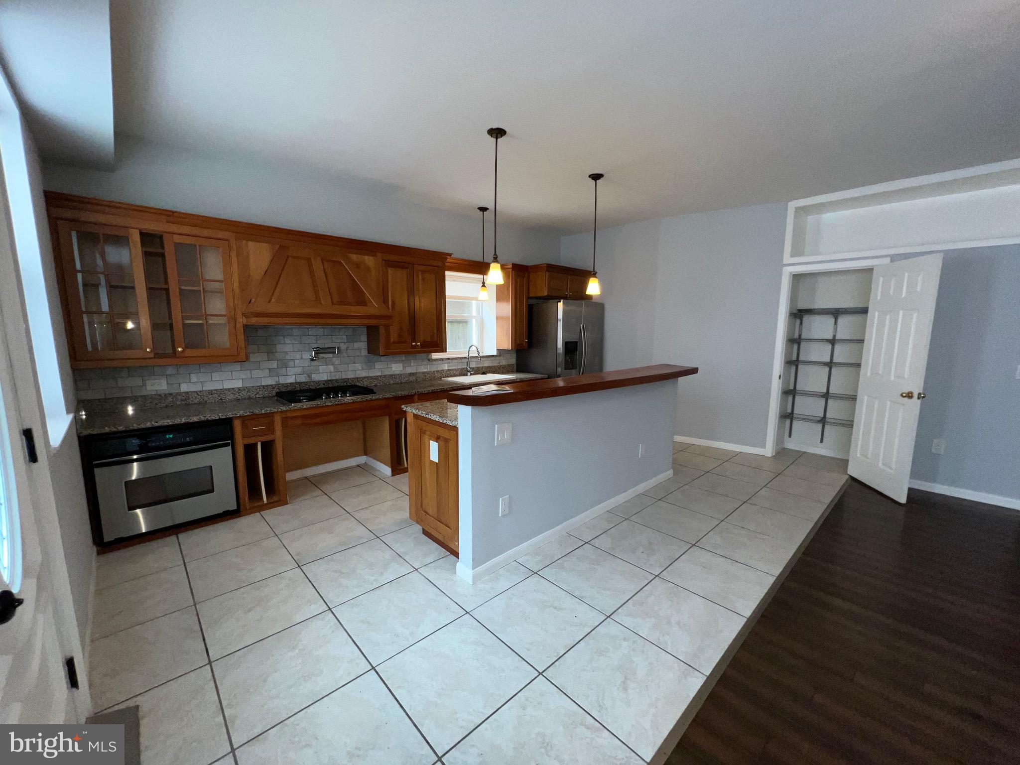 CHESTNUT HILL - Residential Lease