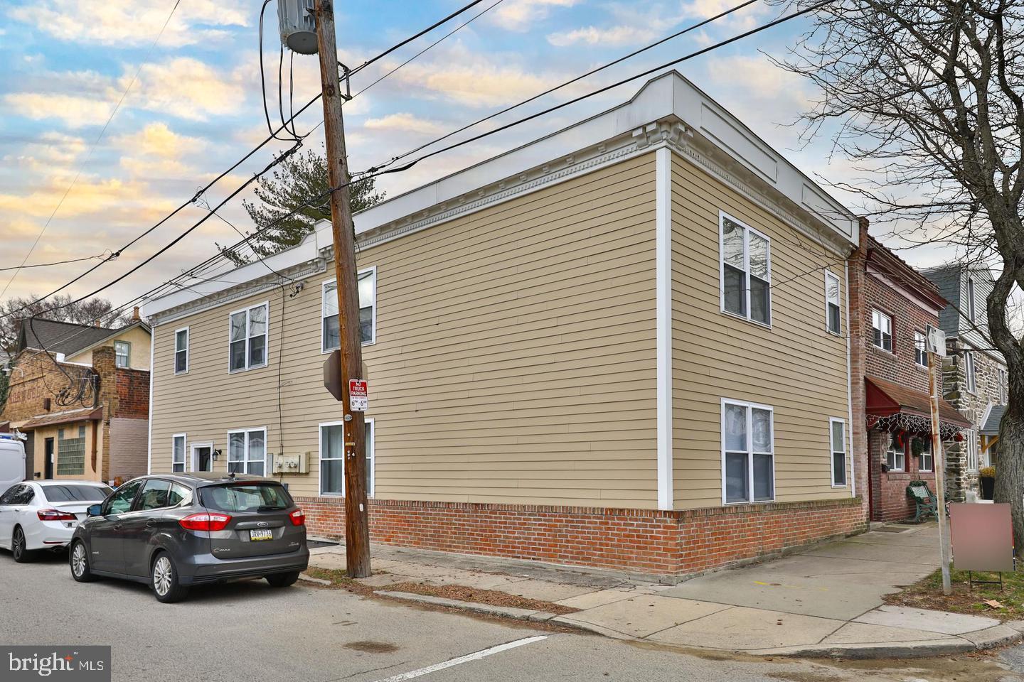 CHESTNUT HILL - Residential Lease