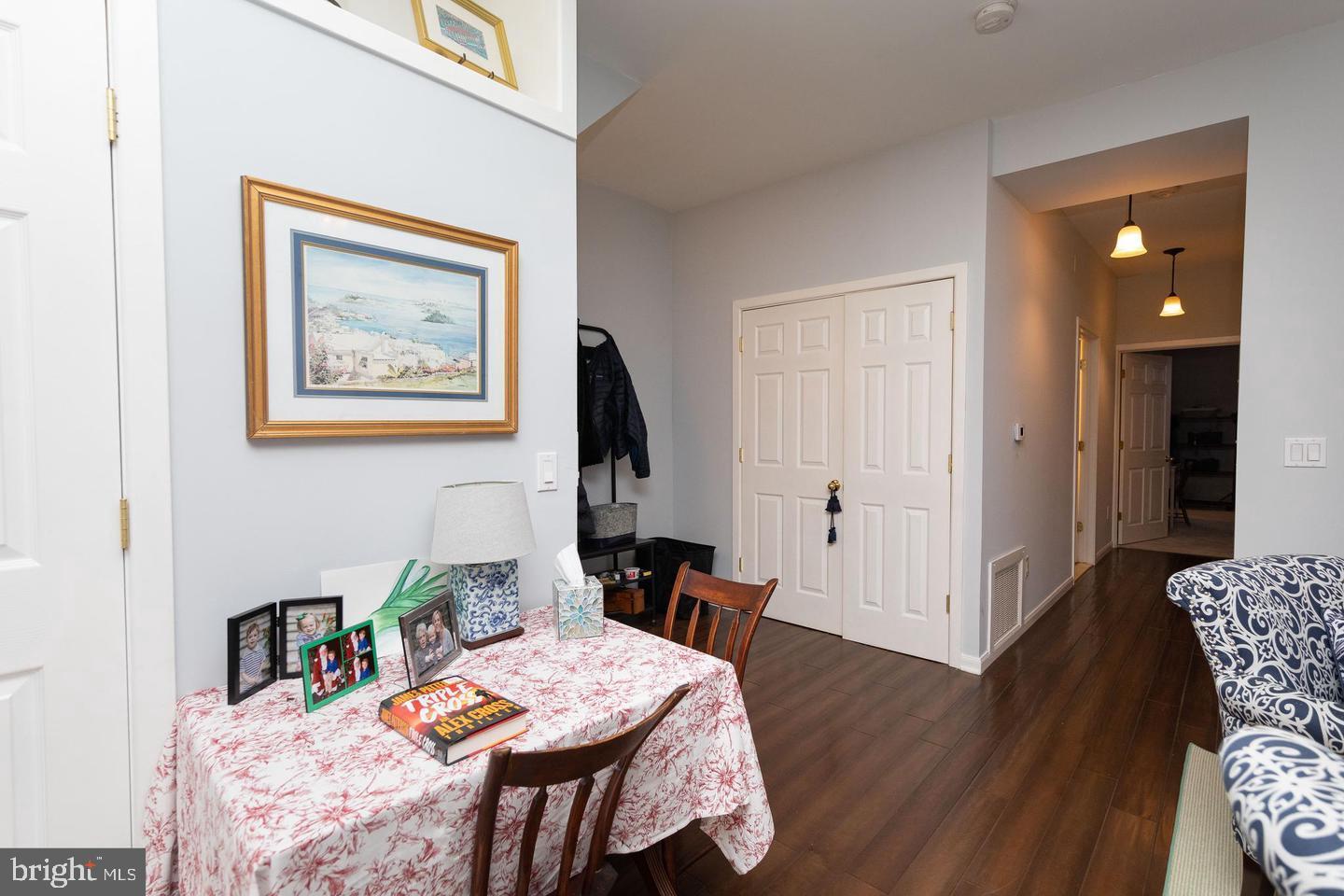 CHESTNUT HILL - Residential Lease