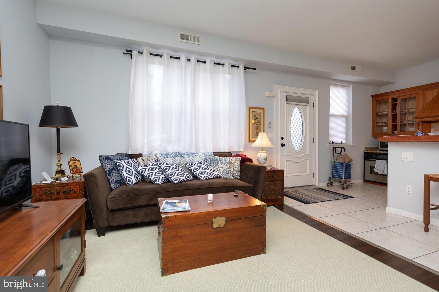 CHESTNUT HILL - Residential Lease